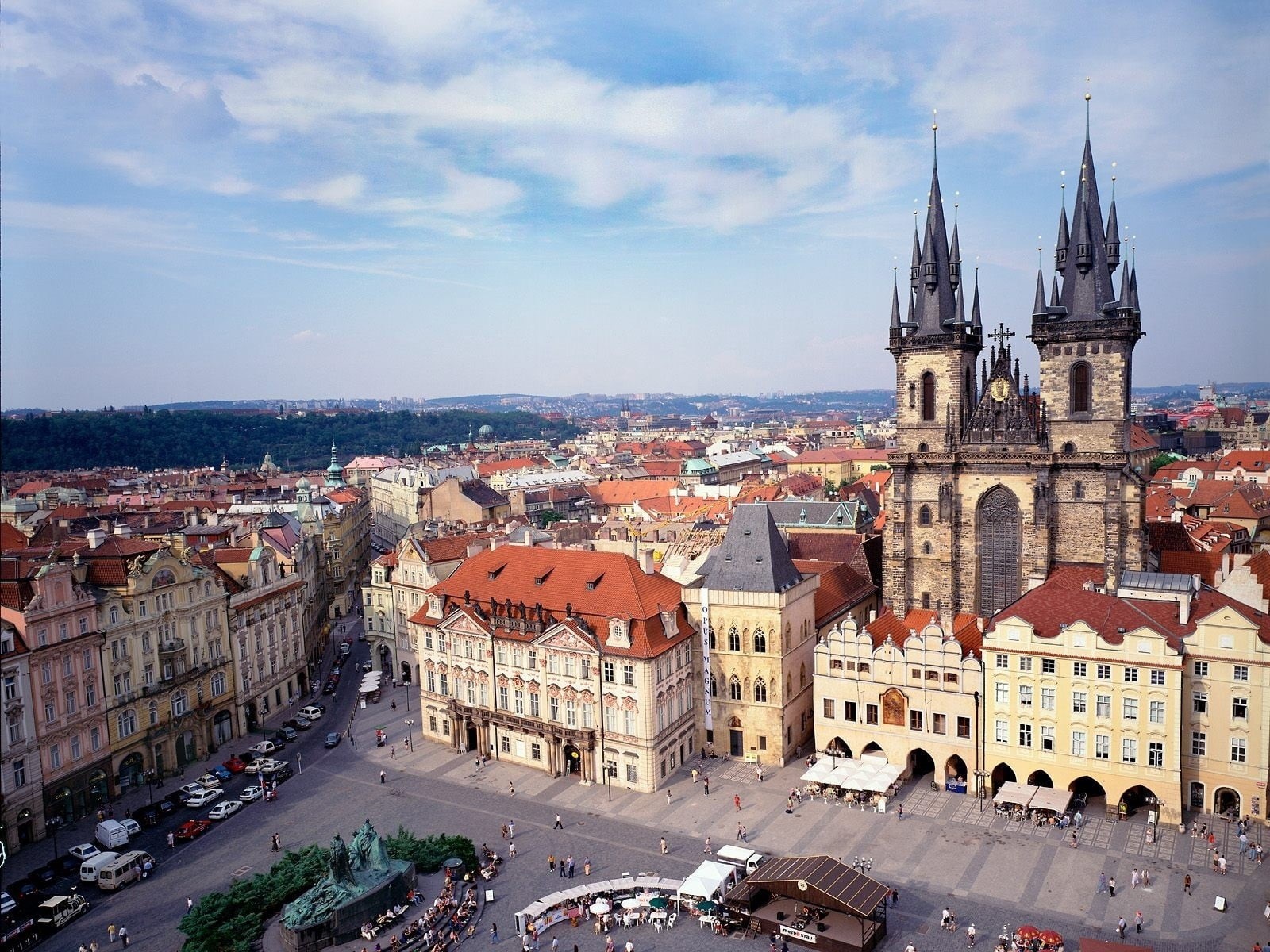 outdoors, aerial View, bohemia, famous Place, gothic Style, architecture, sky, cloud - sky, medieval, roof, crowd, building, moscow, germany, 720P, cathedral, HD Wallpaper