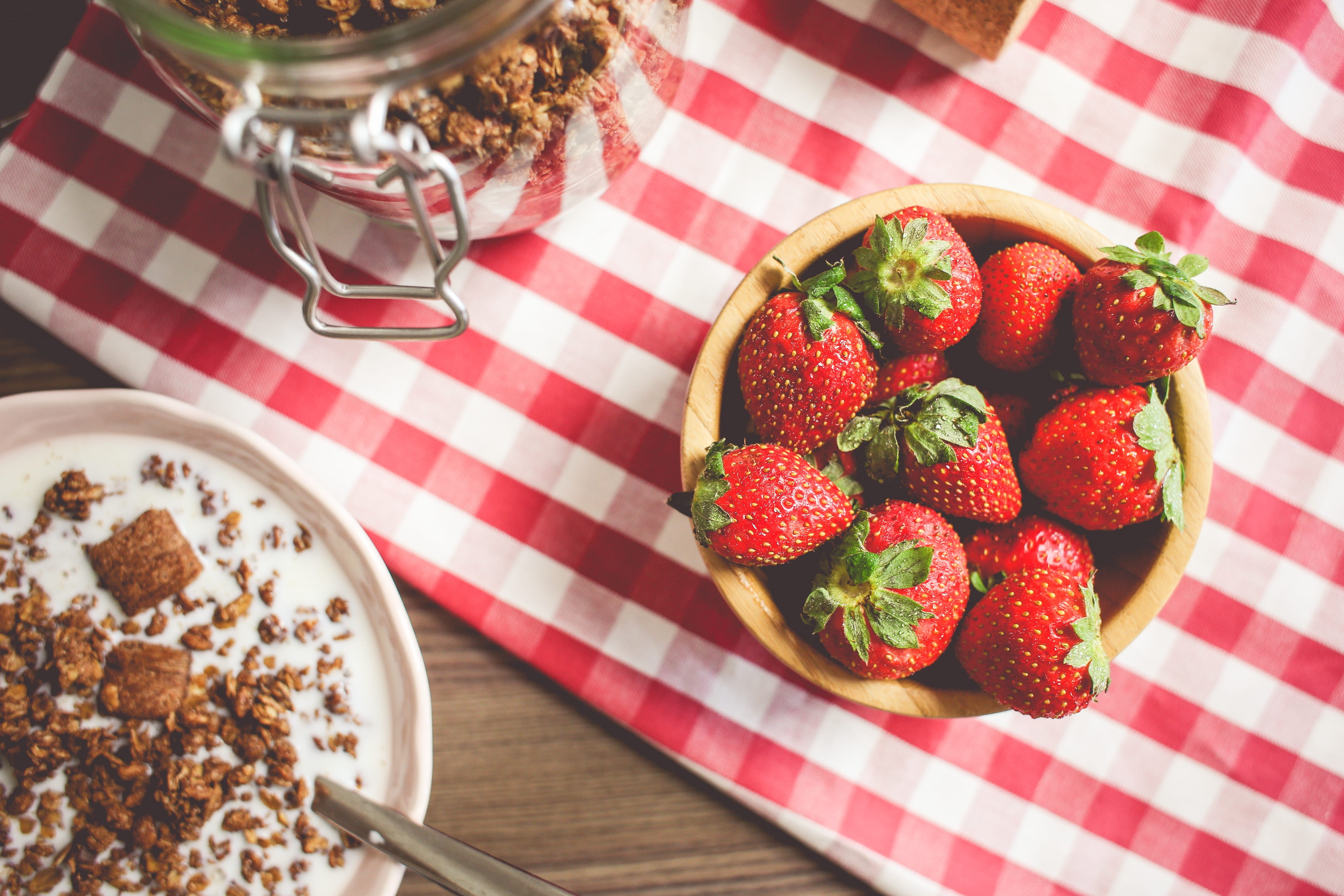 plate, close-up, red, fruit, Breakfast, gourmet, high angle view, freshness, sweet, ripe, food, rag, directly above, strawberries, refreshment, glass, berry Fruit, HD Wallpaper