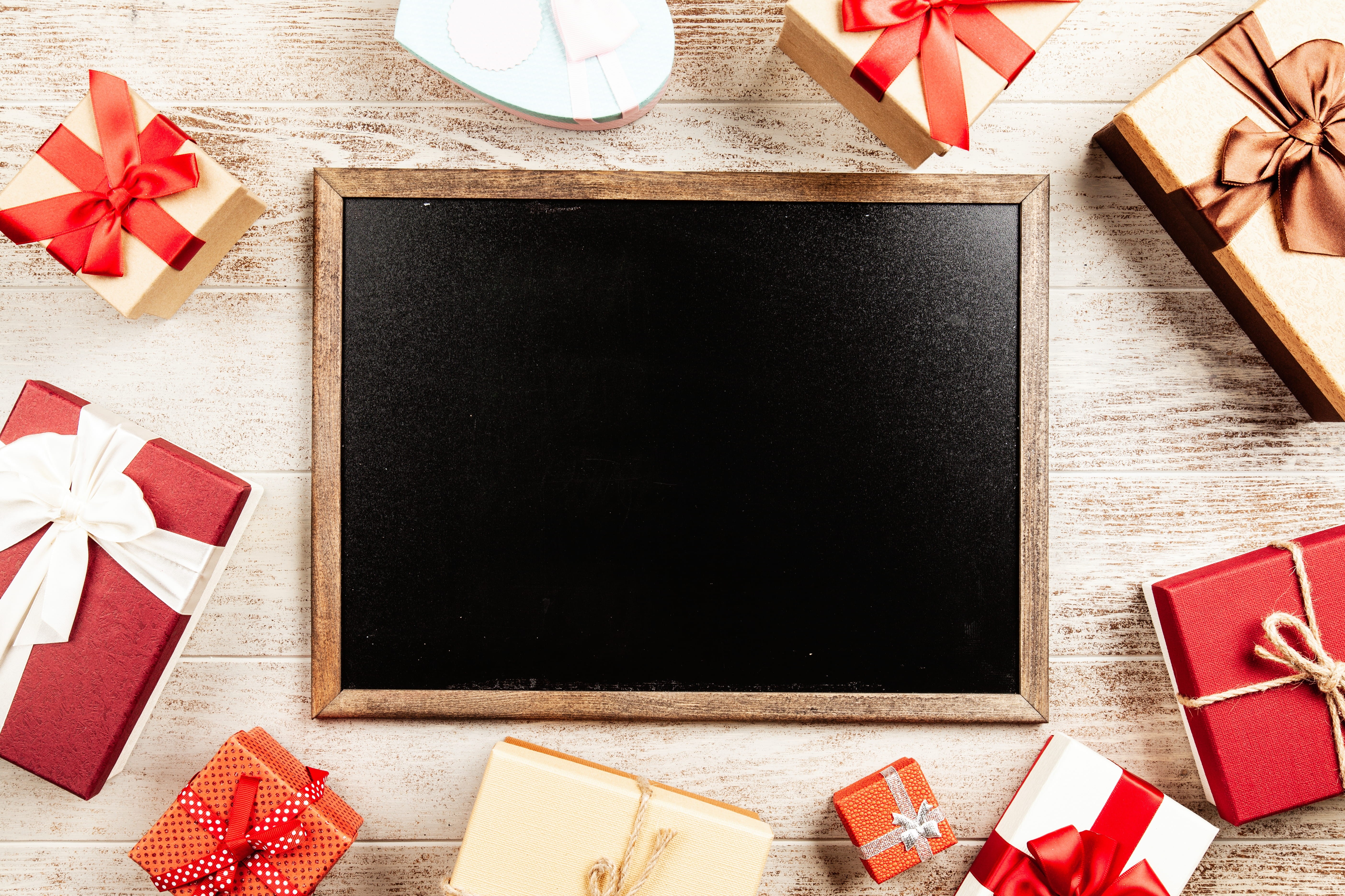 indoors, box, celebration, ribbons, threads, gift, no people, satin, black, table, wrapping paper, seasonal, frame, ribbon, holiday, large group of objects, HD Wallpaper