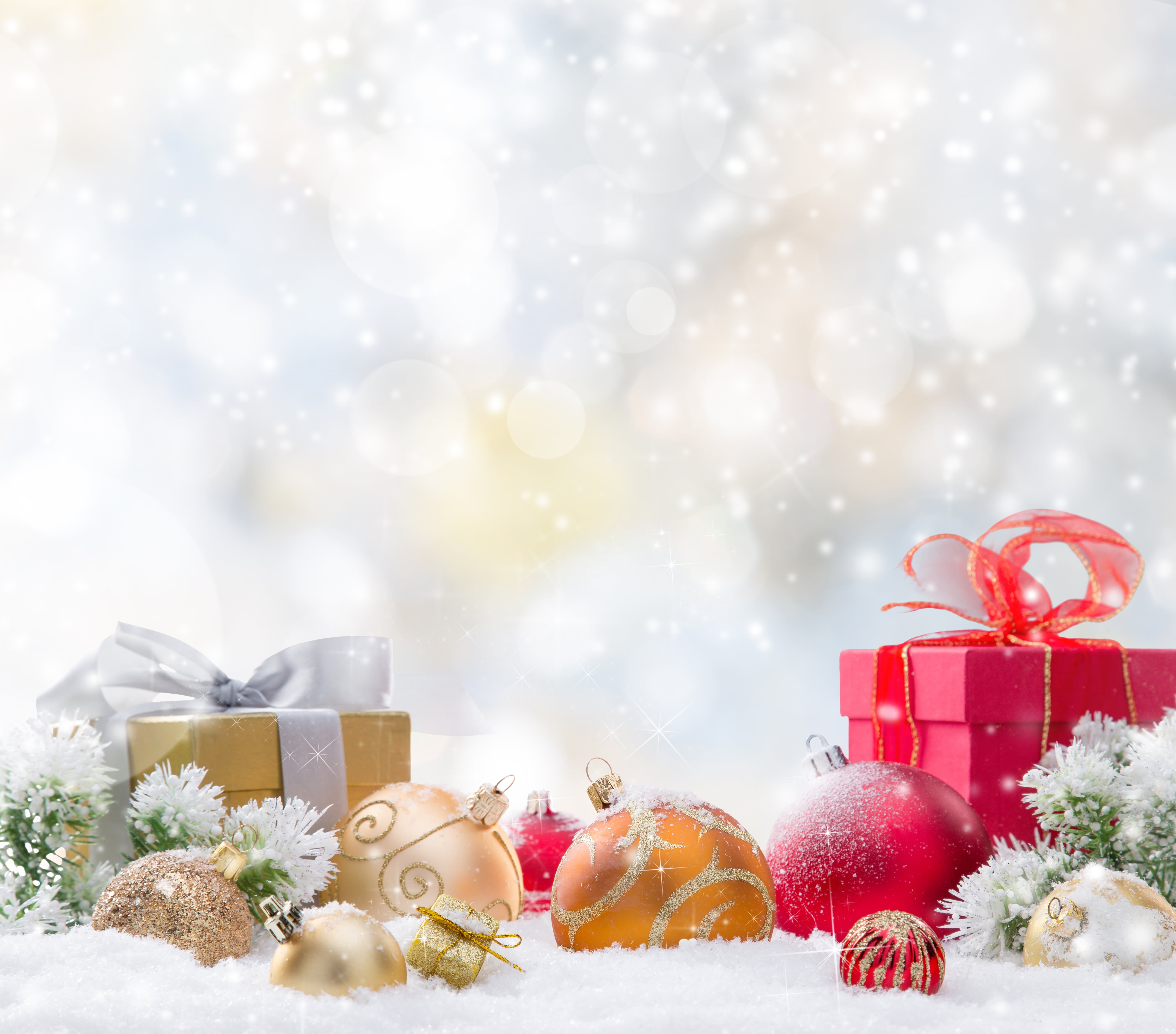 gold, ornate, humor, season, decoration, bright, box - Container, bow, wrapped, gift, tied bow, Christmas, no People, wrapping paper, gold Colored, christmas Decoration, HD Wallpaper