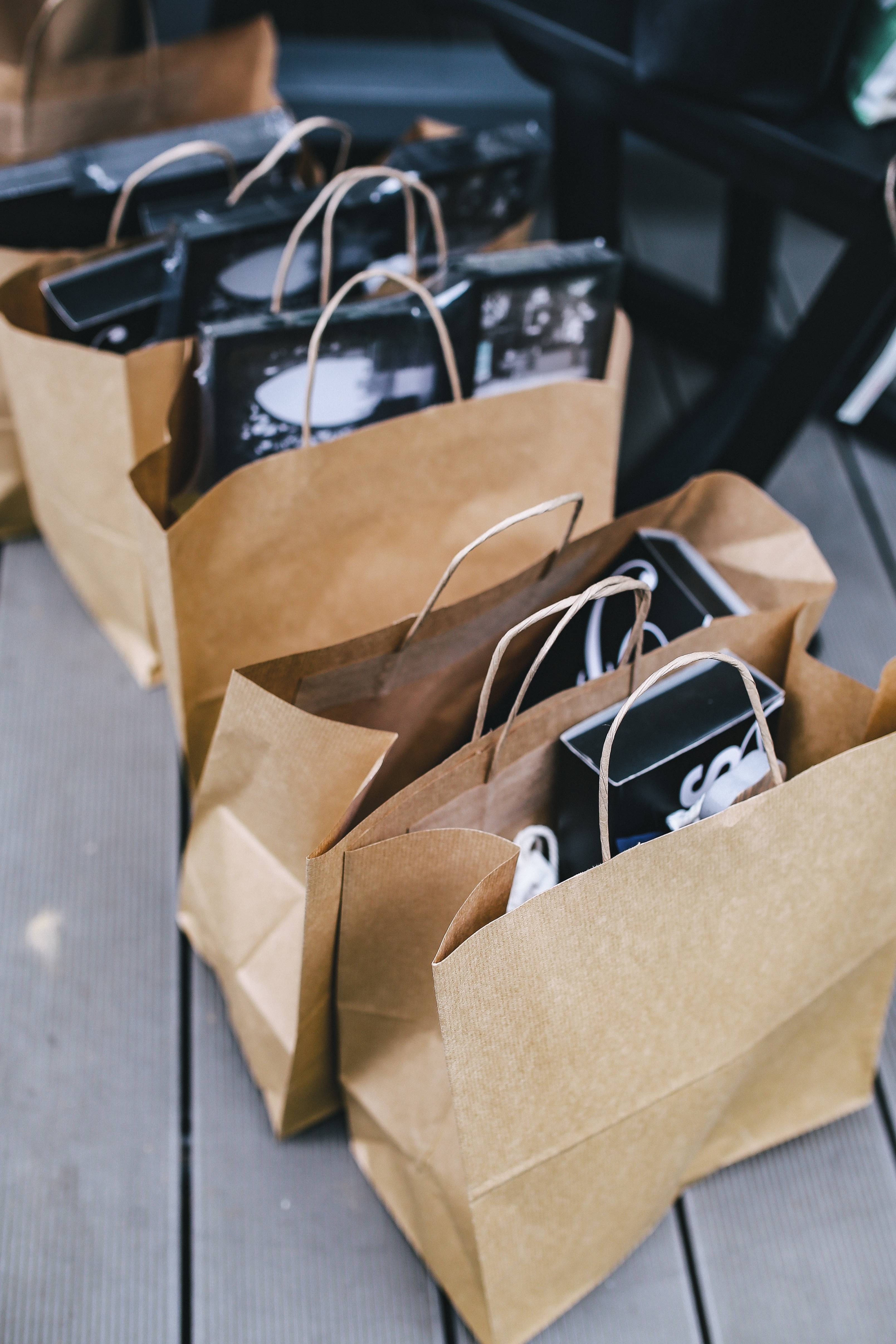 cardboard, focus on foreground, high angle view, 4K, wood - material, consumerism, sale, bag, table, indoors, cardboard box, paper, still life, shopping, Phone HD Wallpaper