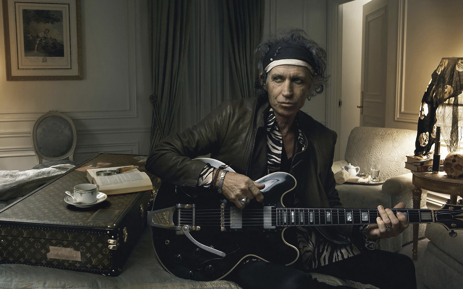 males, indoors, music, men, front view, portrait, louis, playing, rock, guitar, people, 1080P, musician, sitting, richards, musical instrument, arts culture and entertainment, HD Wallpaper
