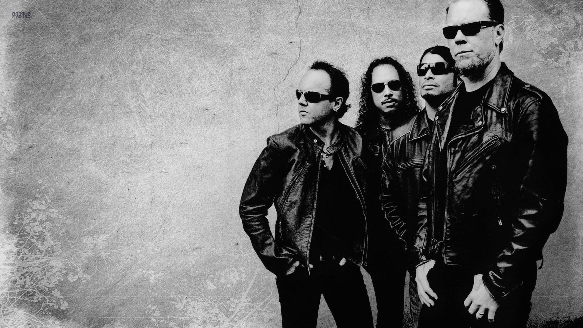 three quarter length, Metallica, standing, lifestyles, men, 1080P, portrait, casual clothing, young adult, togetherness, fashion, leisure activity, friendship, HD Wallpaper