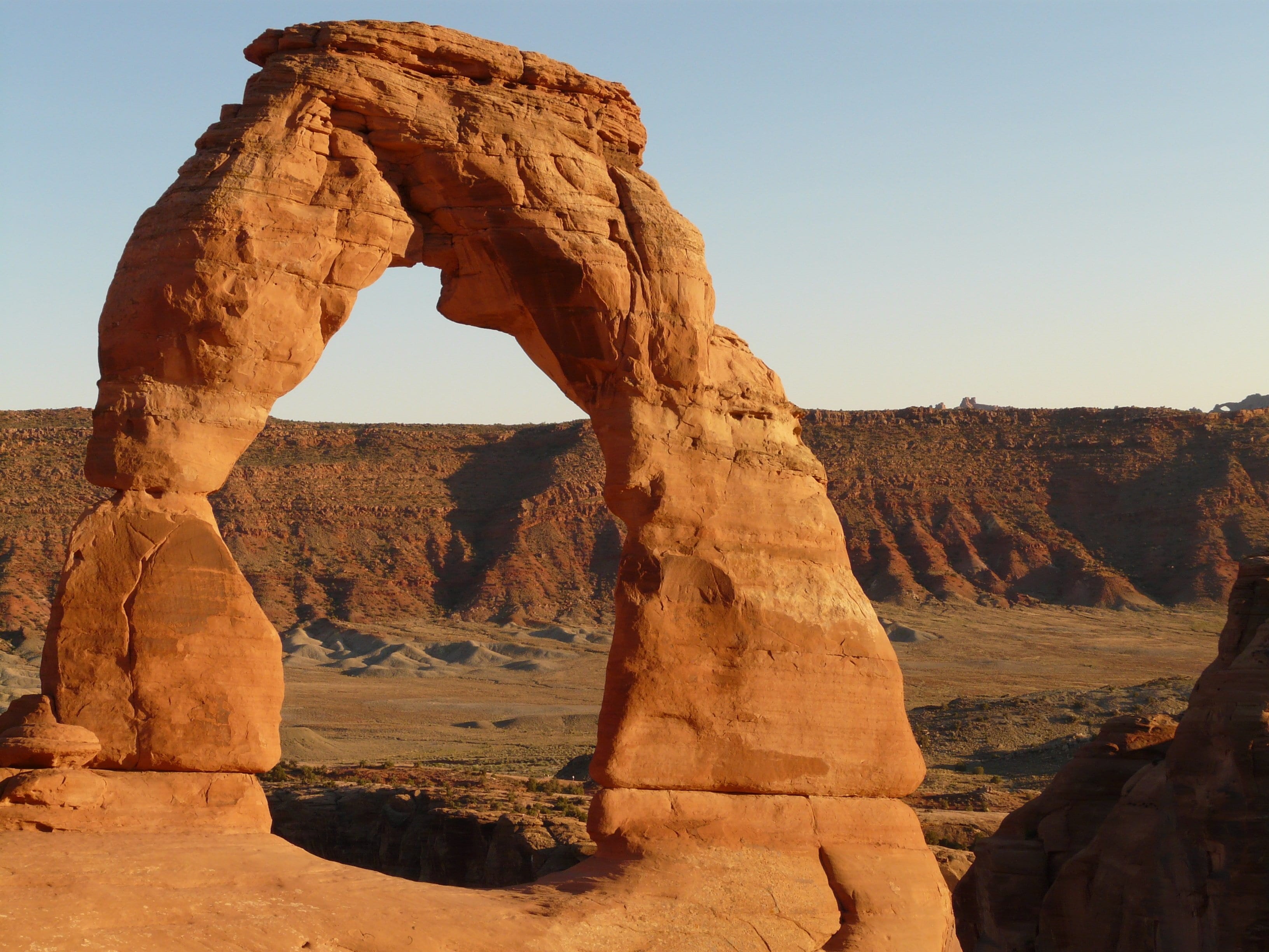 non-urban scene, utah, clear sky, climate, no people, day, eroded, rock, sandstone, travel, delicate arch, natural arch, travel destinations, erosion, 2K, HD Wallpaper