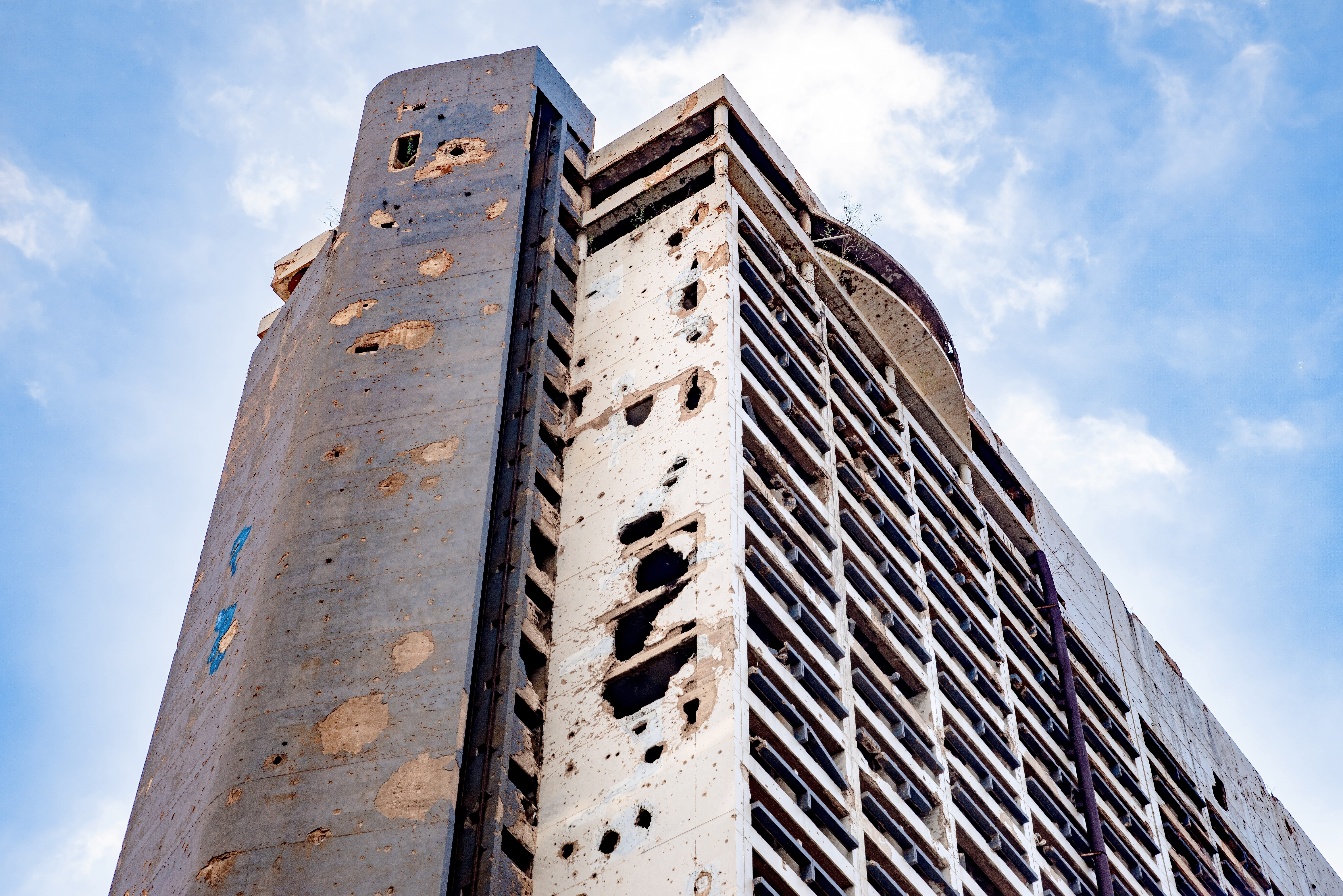 history, window, city, symbol, tourism, skyscraper, bomb, the past, ruined, tall - high, built structure, building, building exterior, sunlight, 5K, apartment, HD Wallpaper