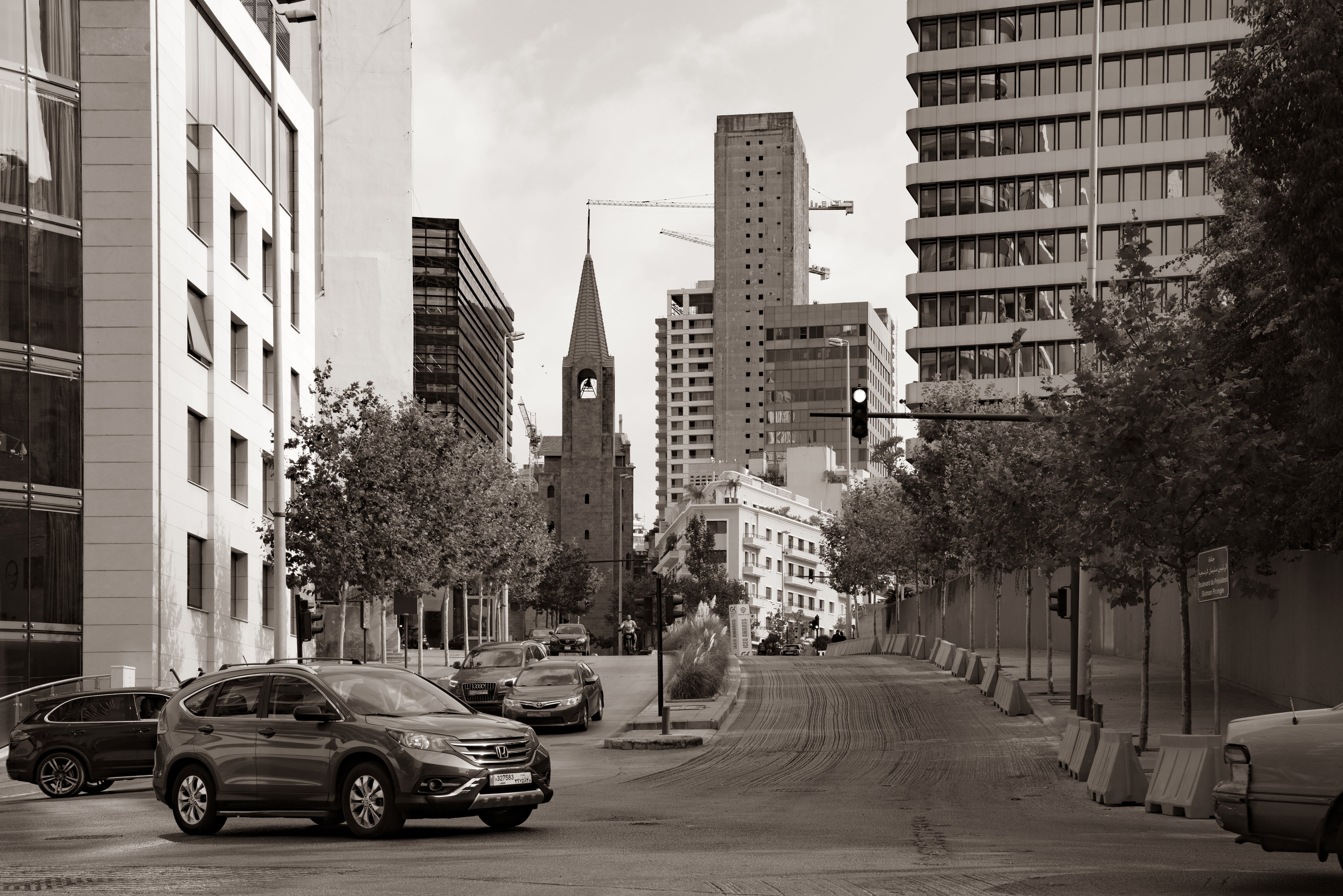 car, mode of transportation, no people, land vehicle, road, city life, city street, building, beirut, transportation, skyscraper, plant, built structure, HD Wallpaper