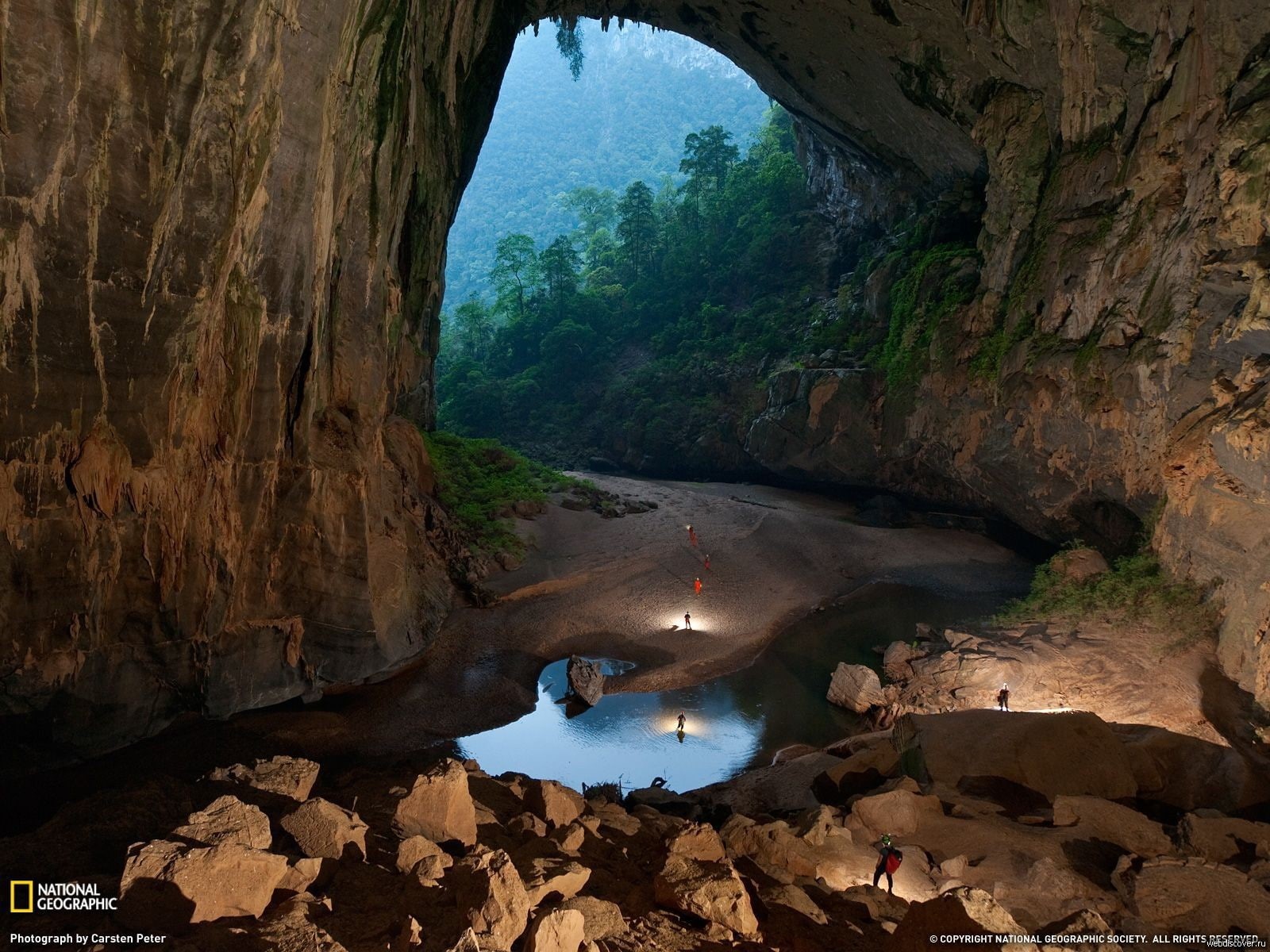 cave, tranquility, rock, outdoors, beauty in nature, solid, Kukenam-Tepui, geology, rock - object, nature, river, land, tranquil scene, arch, no people, HD Wallpaper