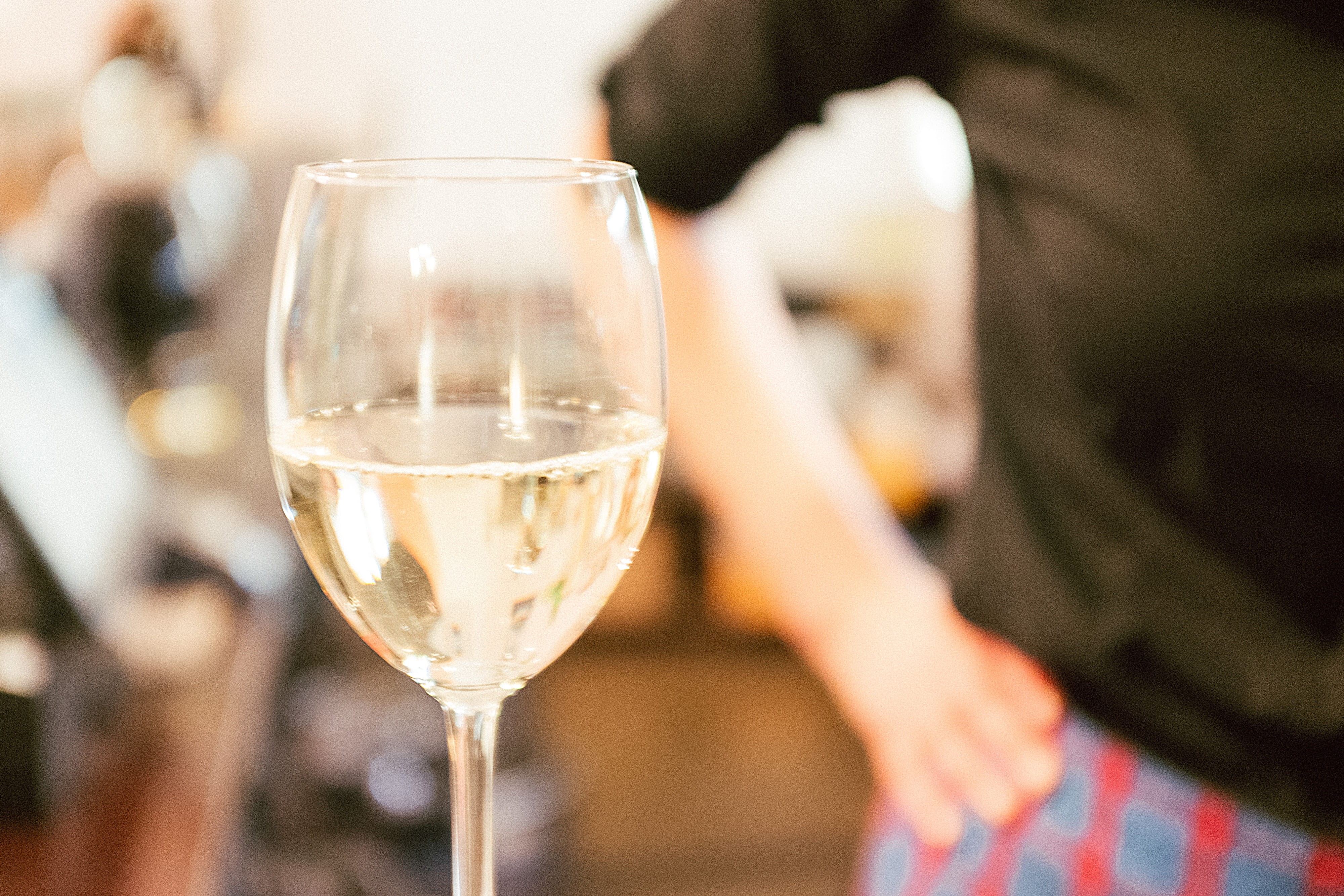 people, 4K, table, selective Focus, luxury, drinking, one person, wineglass, refreshment, event, glass, party - Social Event, indoors, adult, celebration, HD Wallpaper