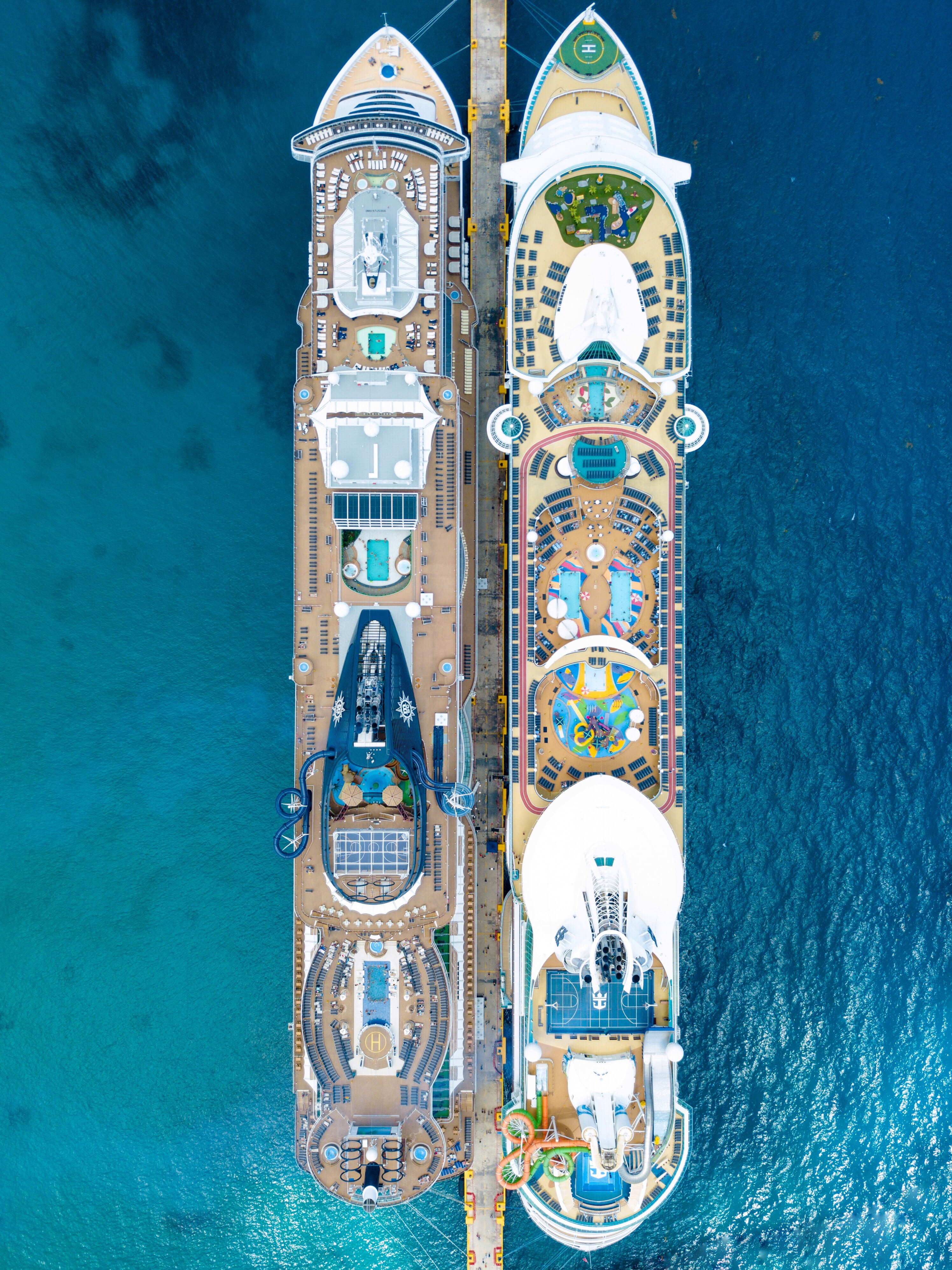 architecture, building exterior, caribbean, travel destinations, 4K, voyage, travel, place of worship, built structure, spirituality, boat, liner, building, Phone HD Wallpaper