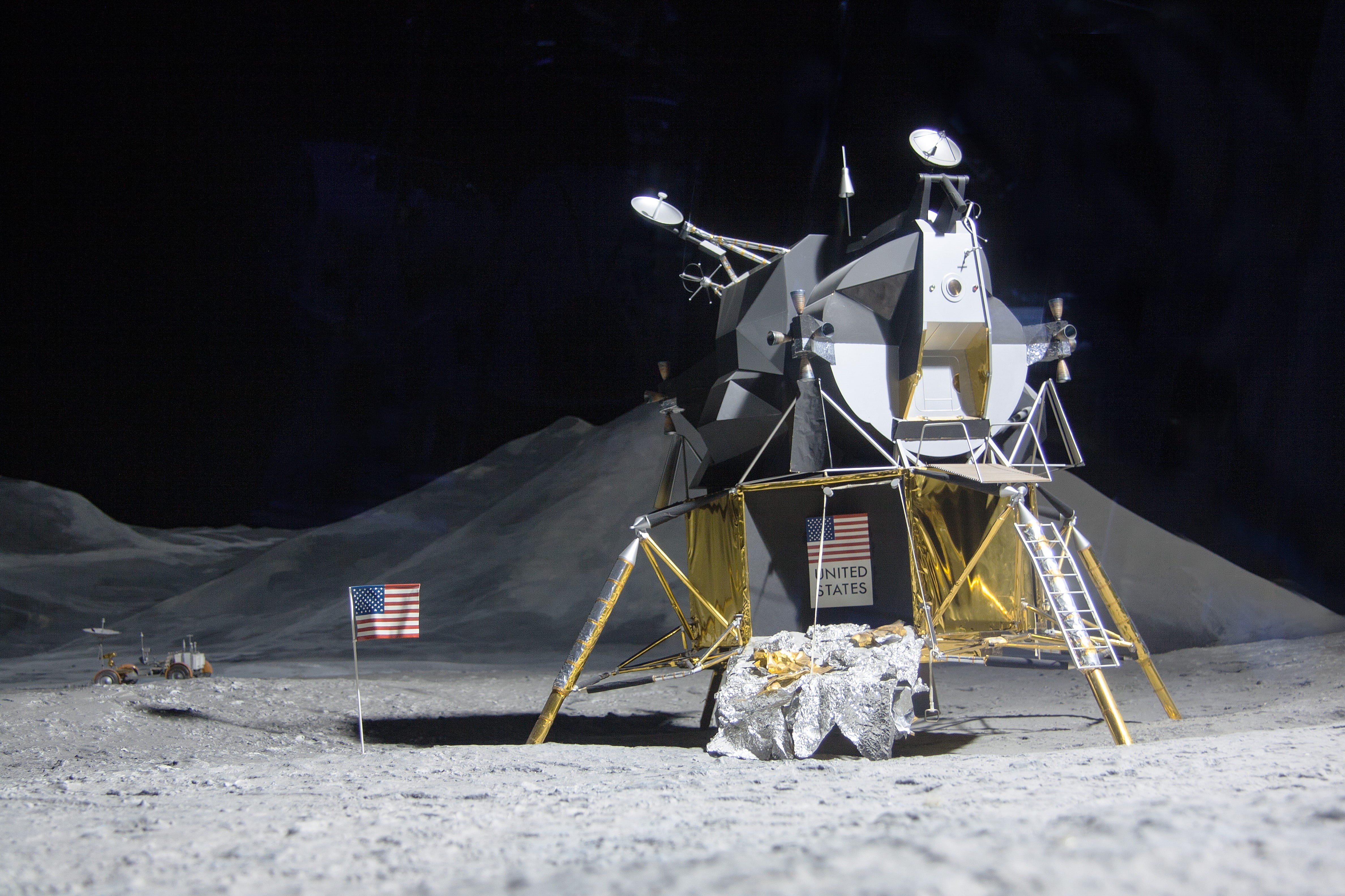 space travel vehicle, built structure, risk, model, outdoors, no people, edwin buzz aldrin, government, behind the scenes, moon landing, space exploration, HD Wallpaper