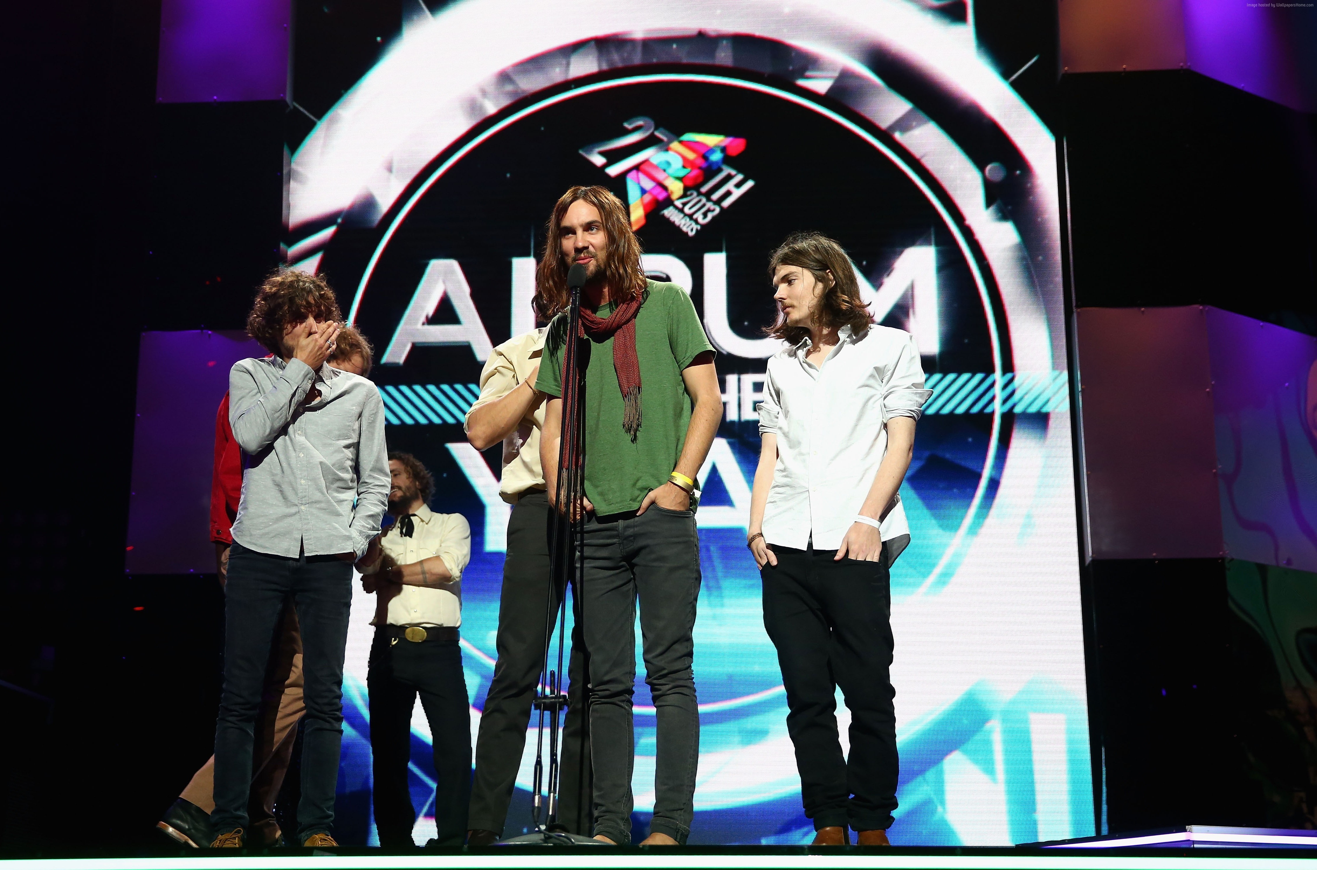 child, 4K, group of people, indoors, Top music artist and bands, Kevin Parker, males, Dominic Simper, Julien Barbagallo, people, young adult, females, HD Wallpaper