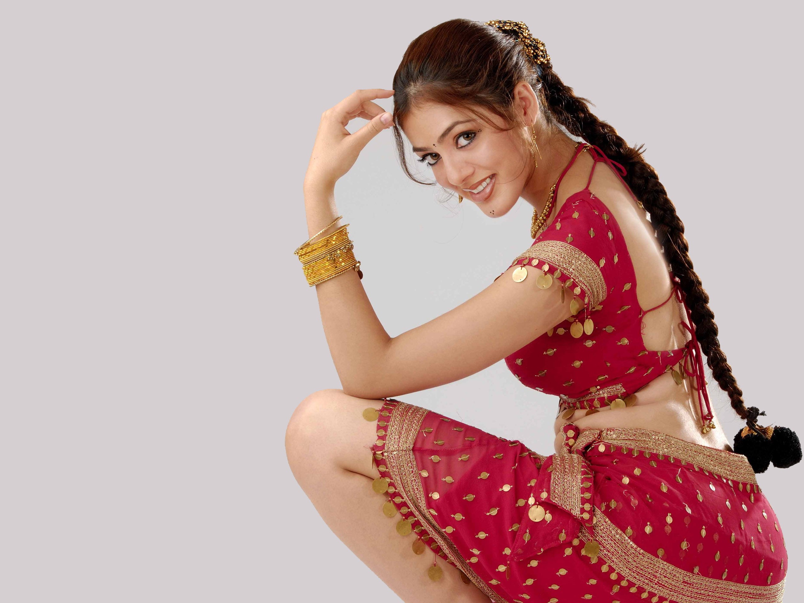 hq, beauty, 2K, hairstyle, three quarter length, beautiful woman, emotion, traditional clothing, hd, one person, lifestyles, studio shot, young adult, HD Wallpaper