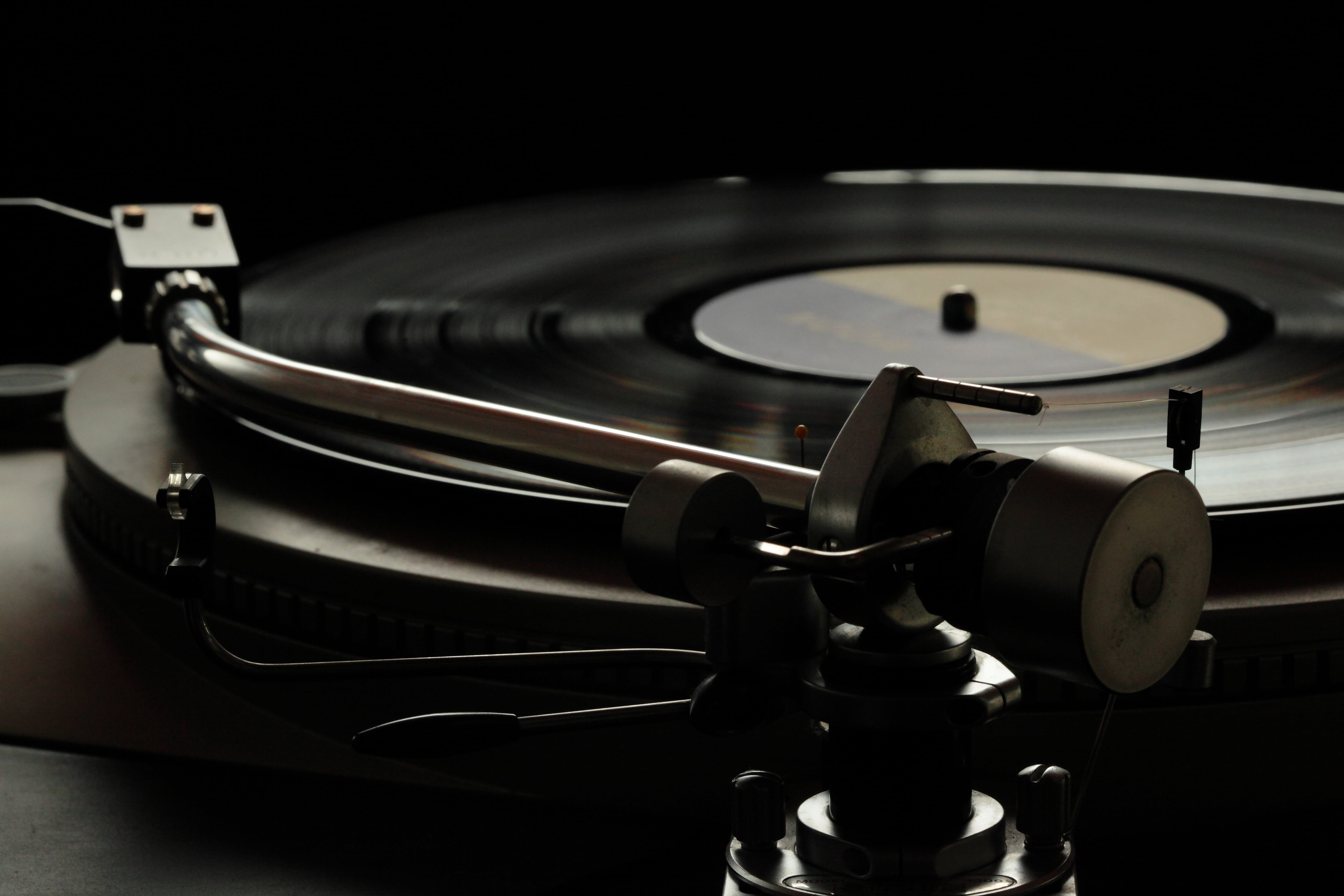 phonograph, nostalgia, record player needle, audio, gramophone, stereo, black color, close-up, indoors, 33rpm, 5K, turntable, arts culture and entertainment, HD Wallpaper