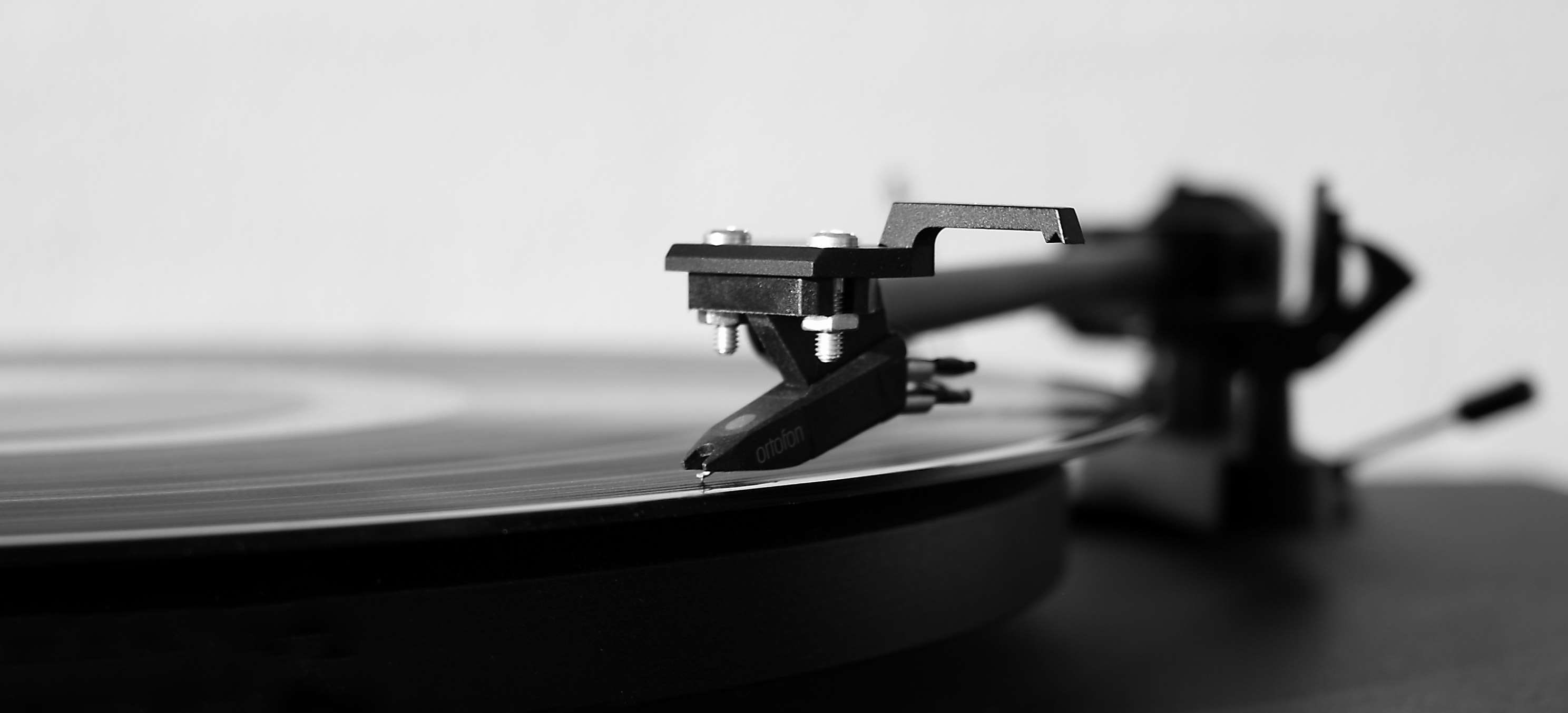 audio equipment, monocrome, spinning, record player, close up, sound recording equipment, focus on foreground, turntable, retro styled, 2K, sound, no people, HD Wallpaper