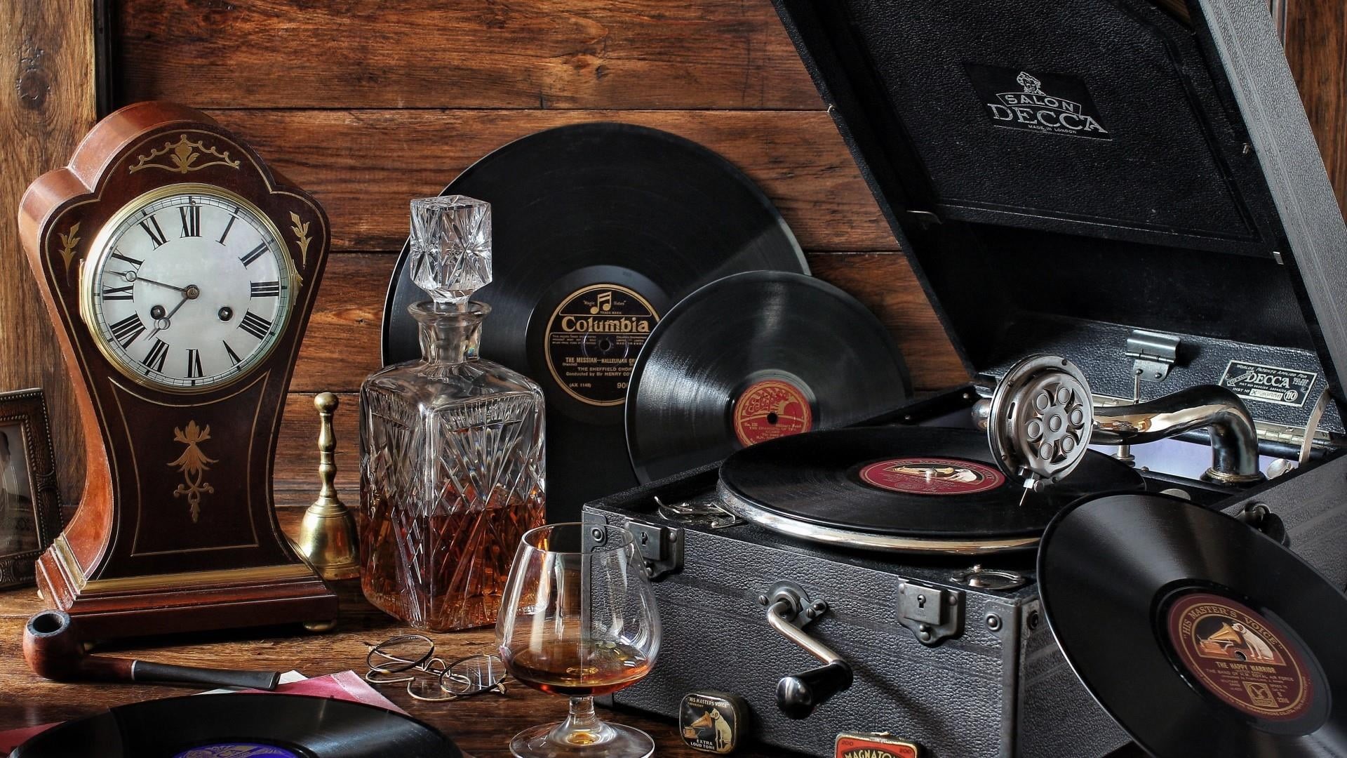wood, still life photography, obsolete, 1080P, record, bottle, the past, music, phonograph, retro styled, no people, drink, clock face, wood - material, HD Wallpaper