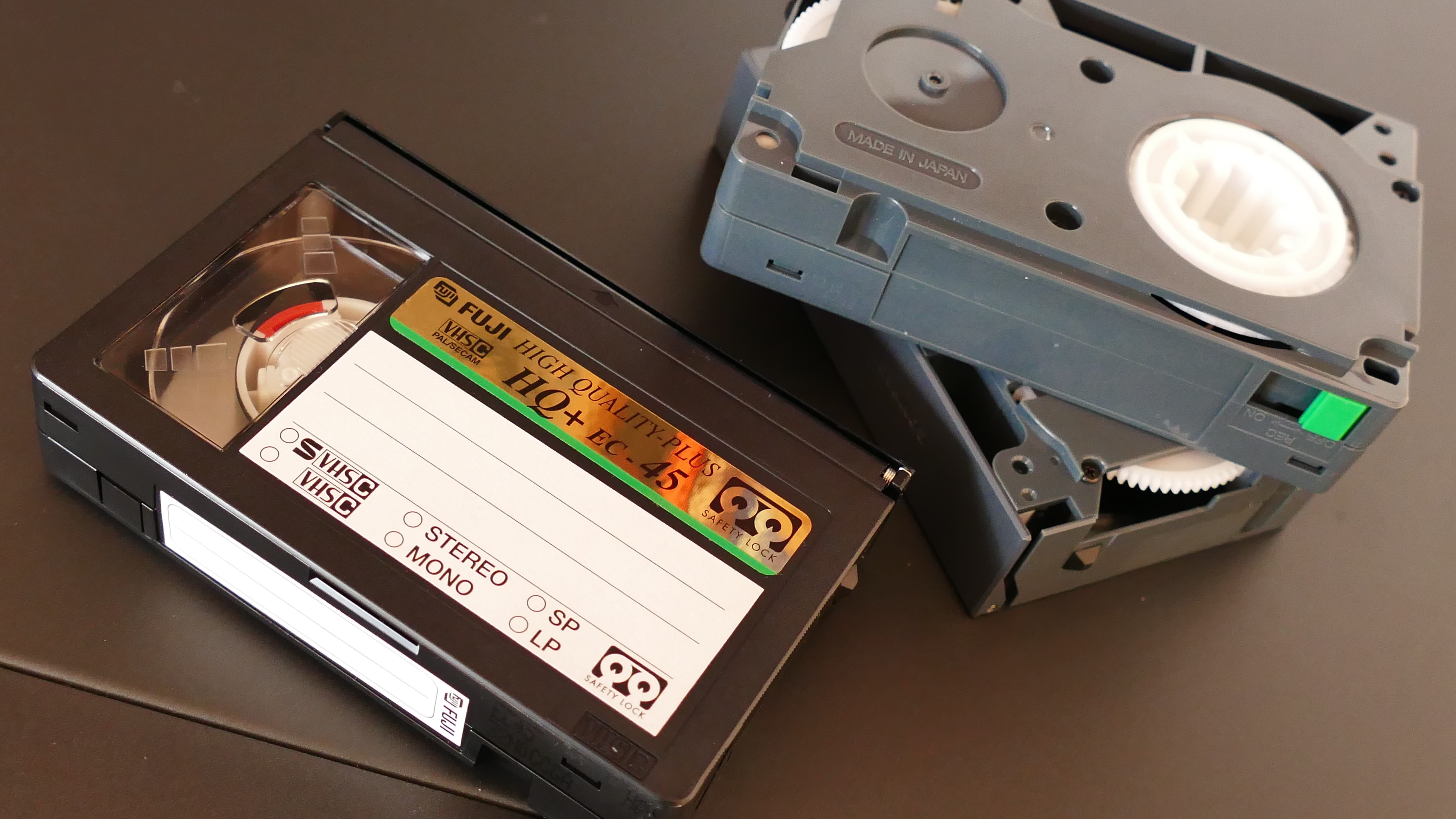 vcr, table, portable, machine part, technology, text, history, electronics, industry, video cassette, healthcare and medicine, movie, telephone, phonograph record, HD Wallpaper