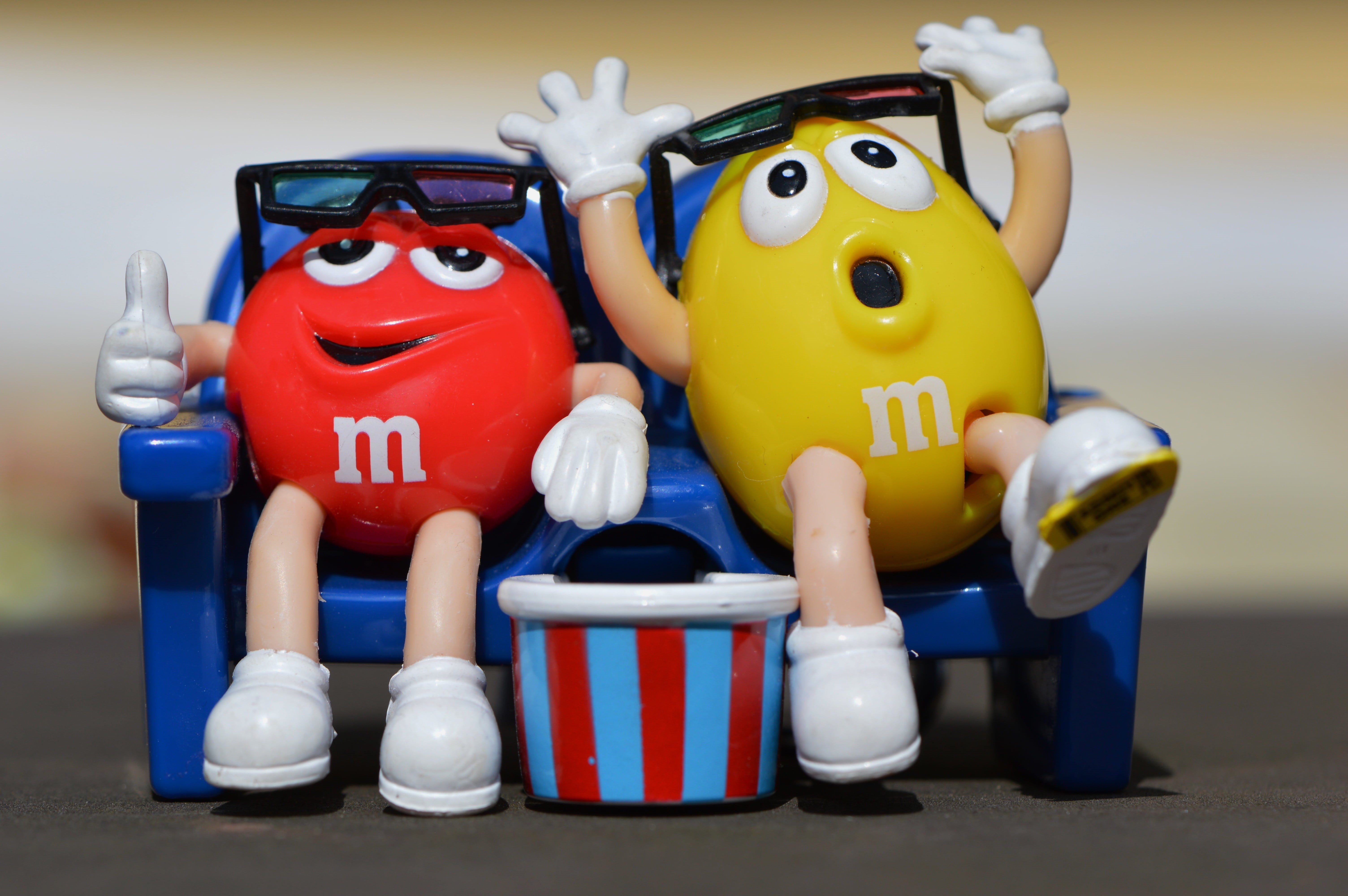 nature, suitcase, group of objects, m ms, animal themes, animal representation, indoors, plastic, animal, 3-d glasses, 5K, yellow, toy, fun, container, HD Wallpaper