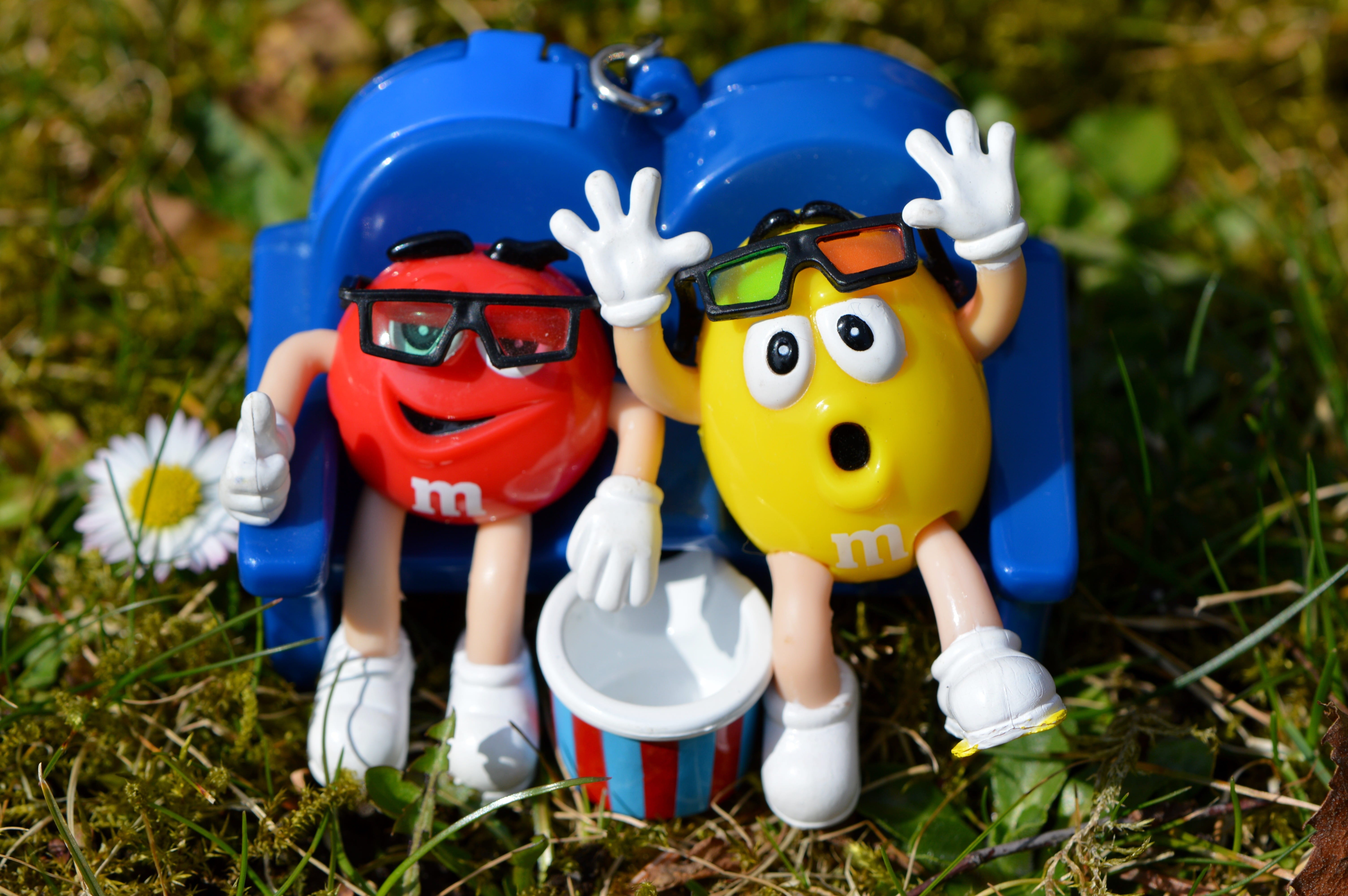 human representation, red, 5K, m ms, m, outdoors, yellow, male likeness, blue, 3-d glasses, fun, plastic, land, representation, art and craft, grass, creativity, HD Wallpaper