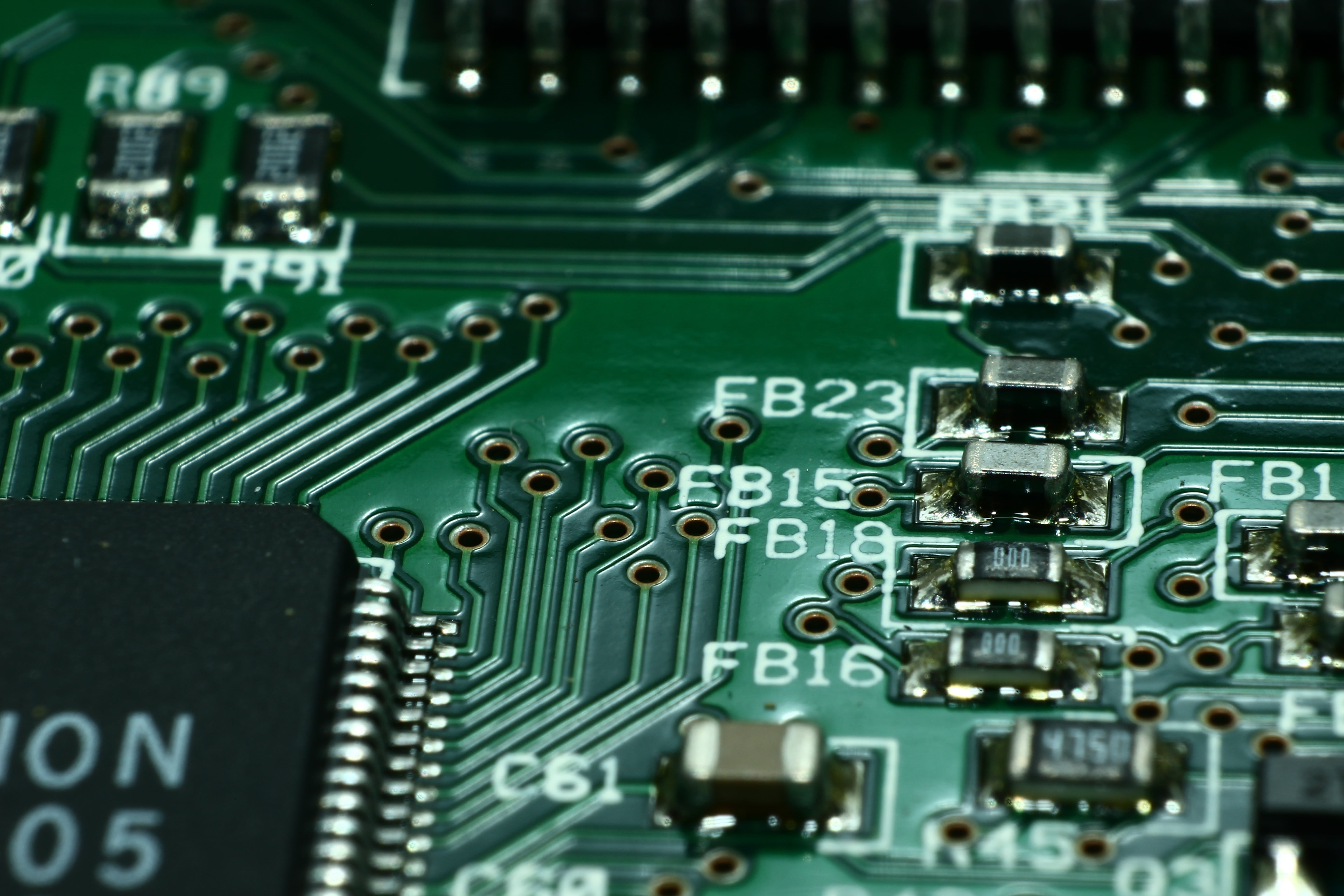 computer chip, computer, green color, no people, electronics, backgrounds, full frame, multilayer, print plate, resistors, components, microchip elektrotechnik, HD Wallpaper