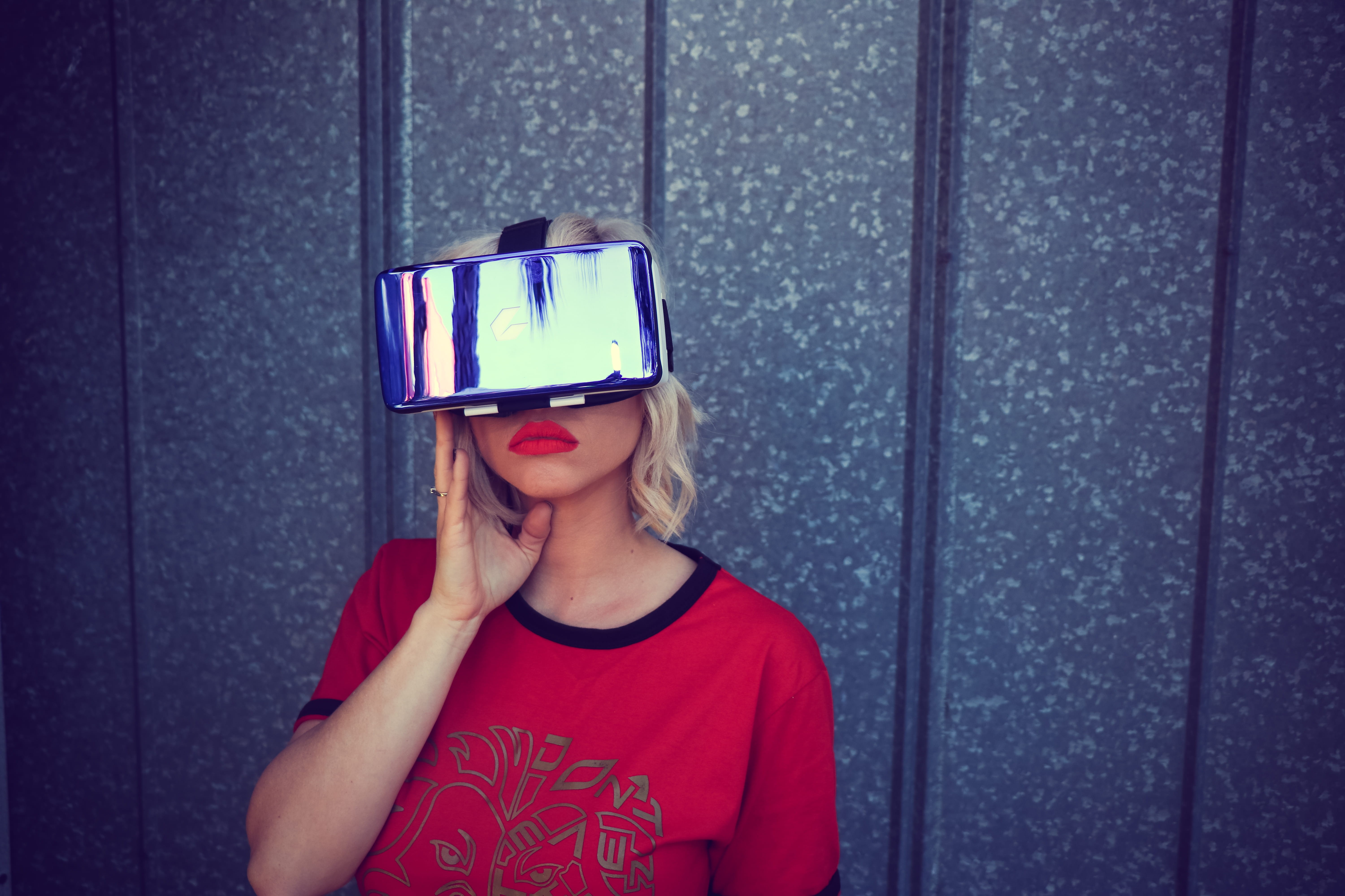 technology, wireless technology, photography, holding, standing, headset, woman, modern, women, headshot, model, fashion, female, wearing, virtual reality glasses, HD Wallpaper