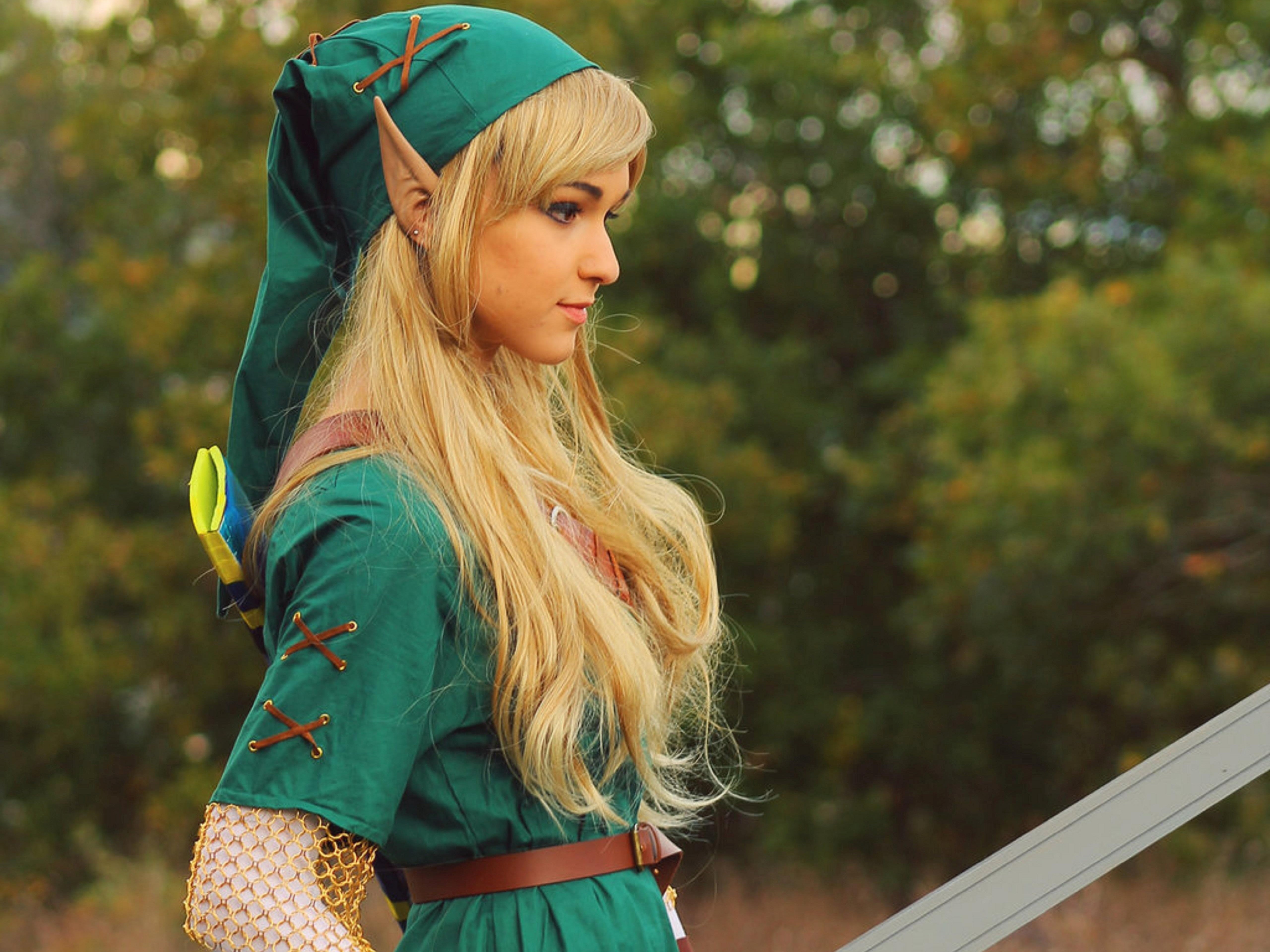 young women, looking, young adult, side view, Link, outdoors, adult, beauty, cosplay, standing, profile view, blonde, long hair, contemplation, fashion, HD Wallpaper