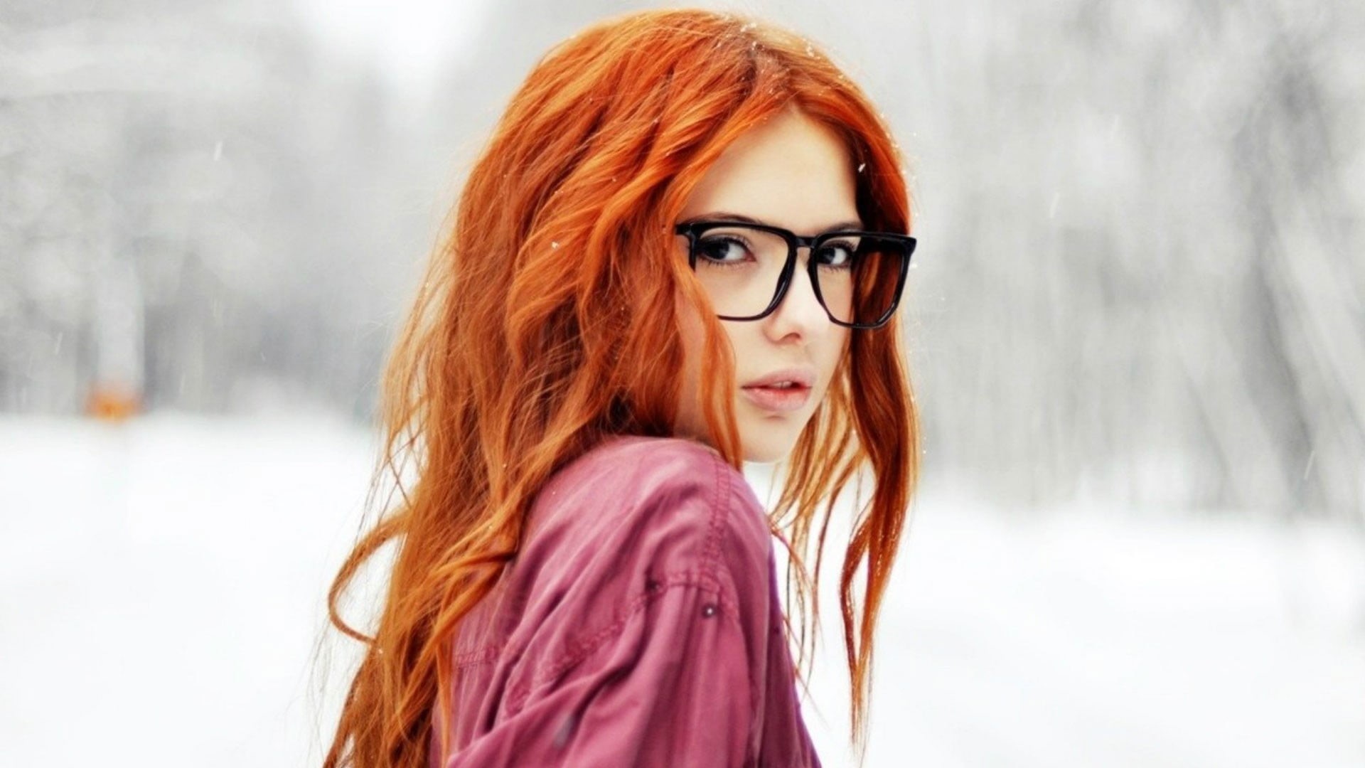 snow, redhead, young women, looking at viewer, winter, looking, hairstyle, women with glasses, young adult, s, outdoors, portrait, beauty, frames, long hair, HD Wallpaper