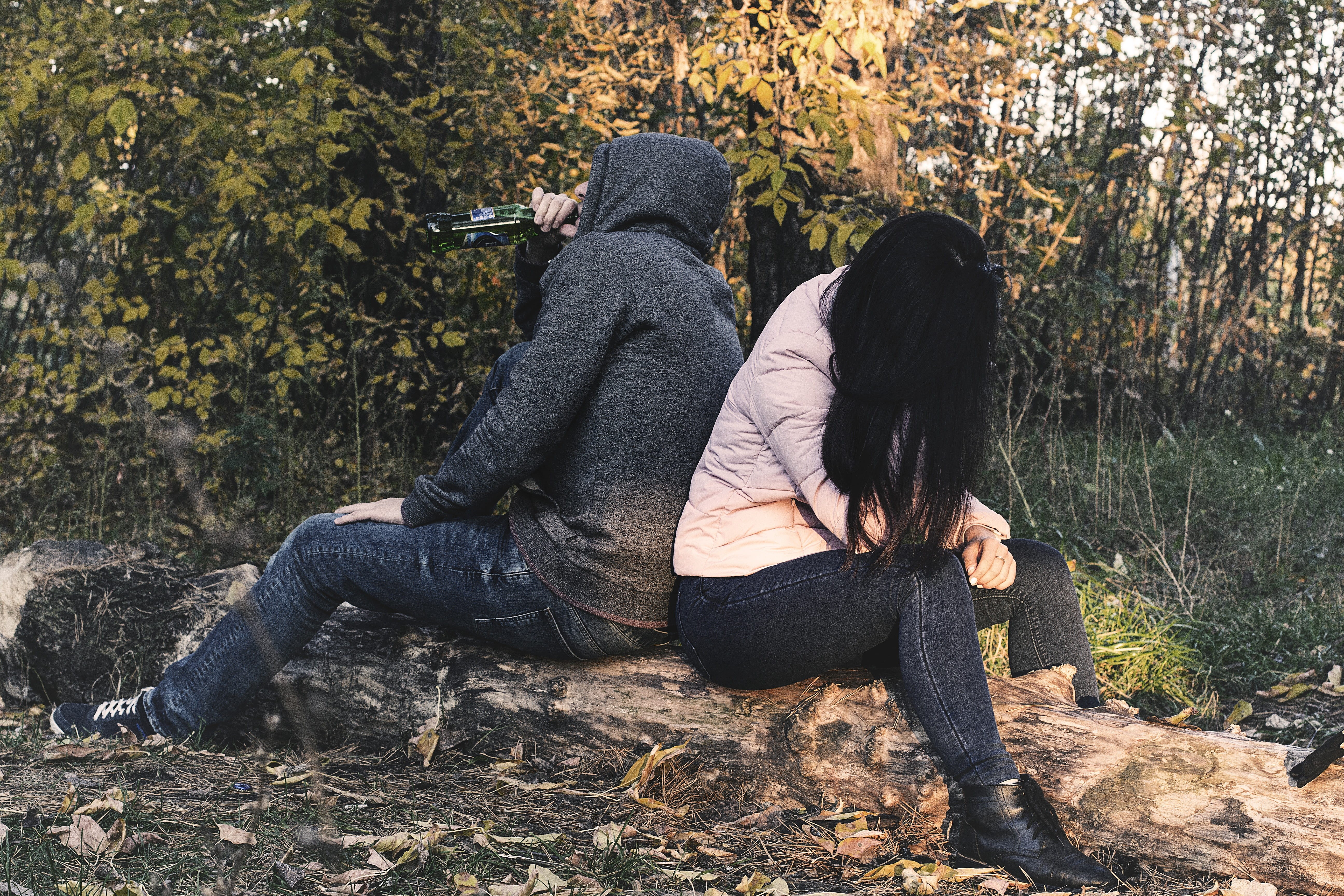 relationship, conflict, full length, intoxication, casual clothing, alcoholism, man, drunk, men, on the log, beer, girl, tiff, young adult, positive emotion, HD Wallpaper