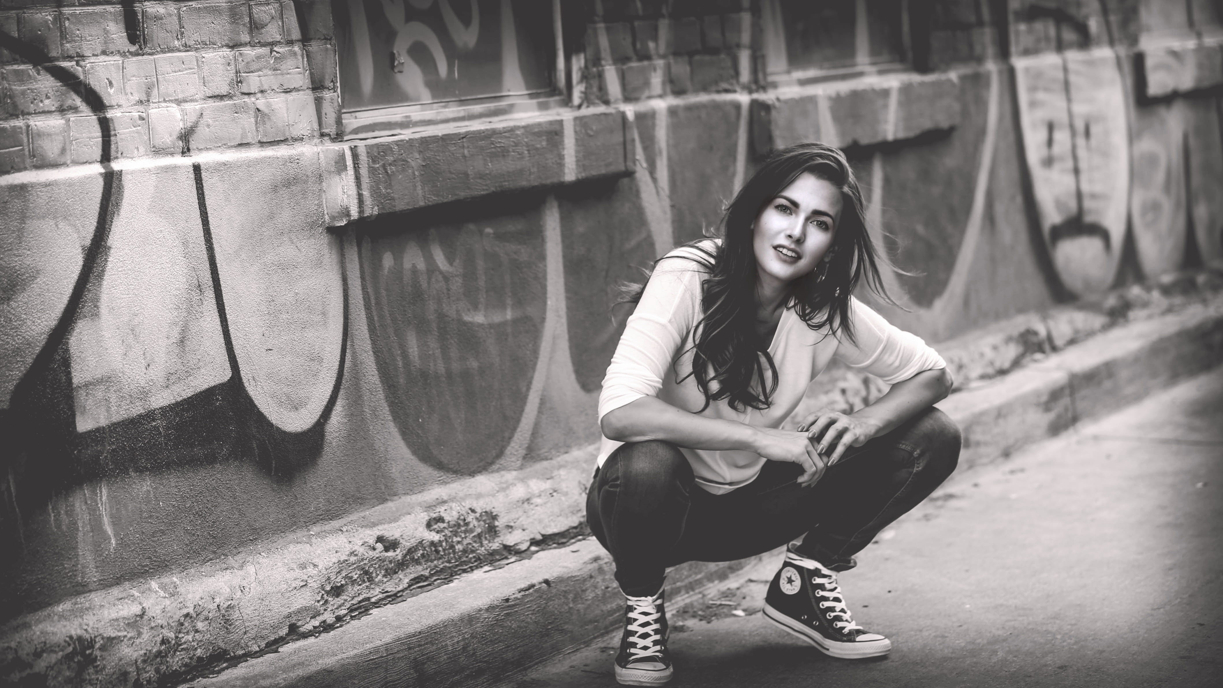 sitting, squatting, spring, built structure, people, fashion, sit, female, near, outdoors, leisure, women, woman, rap, beautiful woman, contemplation, attractive, HD Wallpaper
