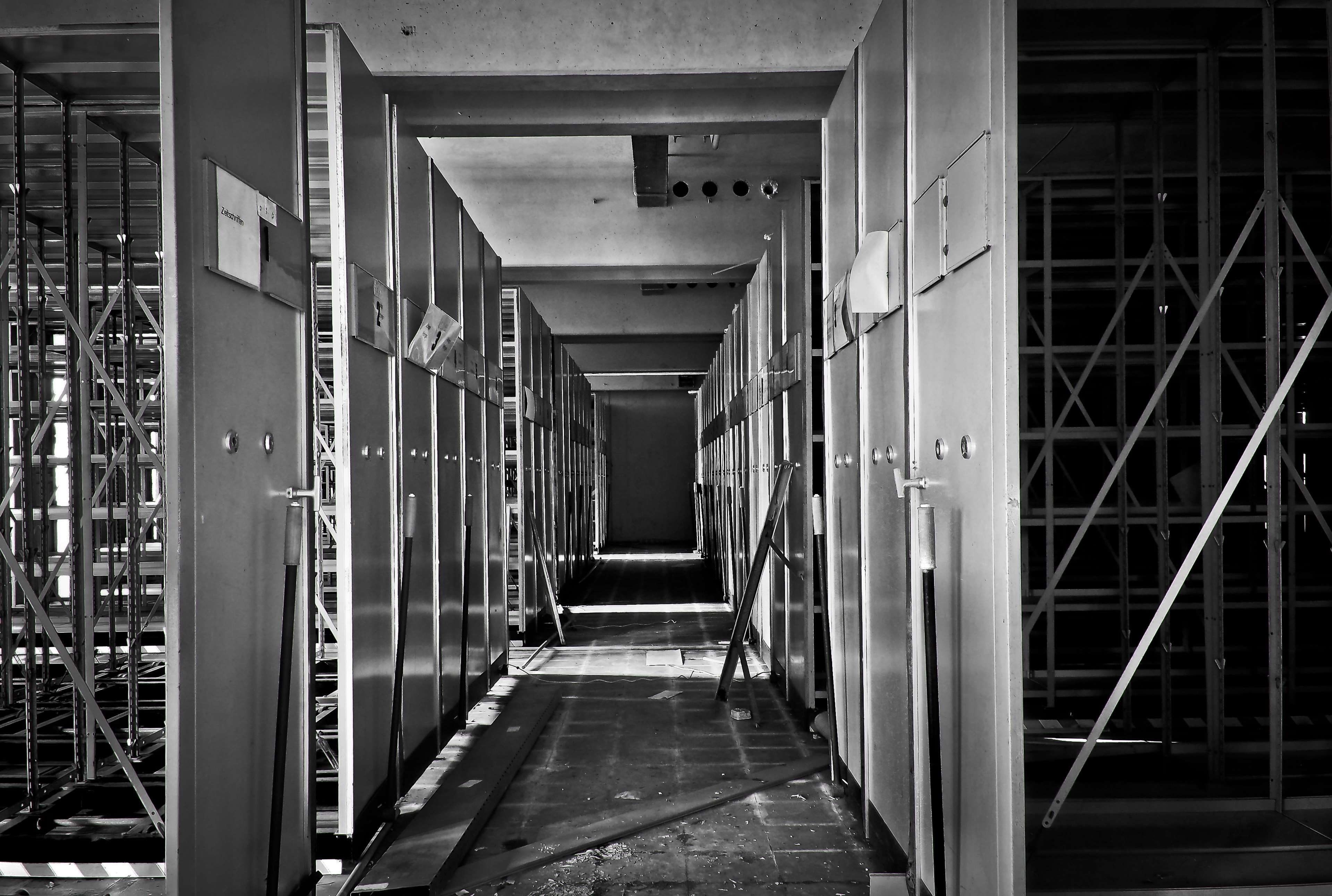 architecture, diminishing perspective, destruction, gang, lapsed, arcade, day, door, atmosphere, flooring, dark, archive cabinets, empty, 4K, direction, HD Wallpaper