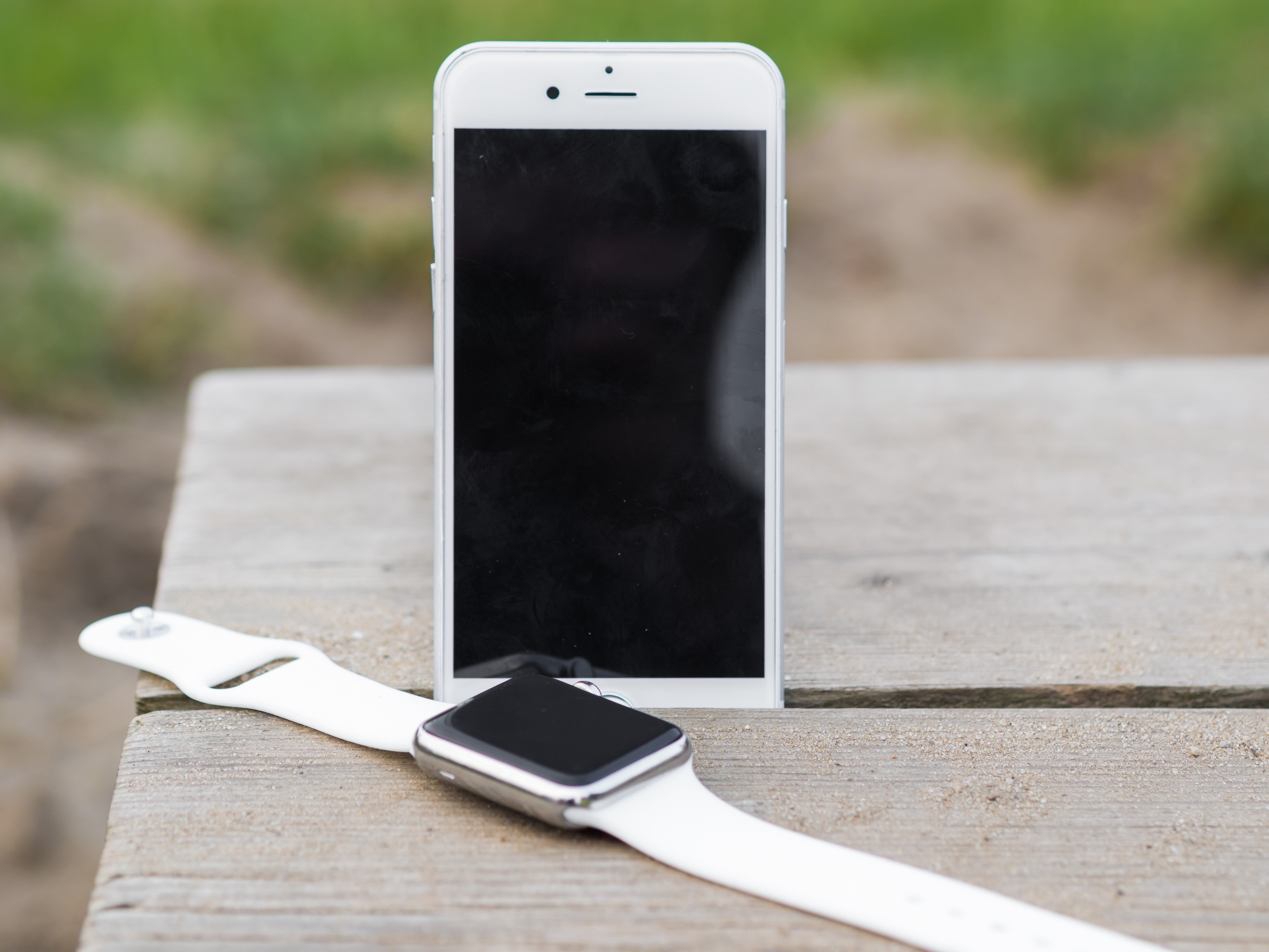 no people, focus on foreground, up, mock up, connection, display, 4K, 6s, technology, design, digital, lifestyle, smart, still life, editorial, electrical equipment, HD Wallpaper