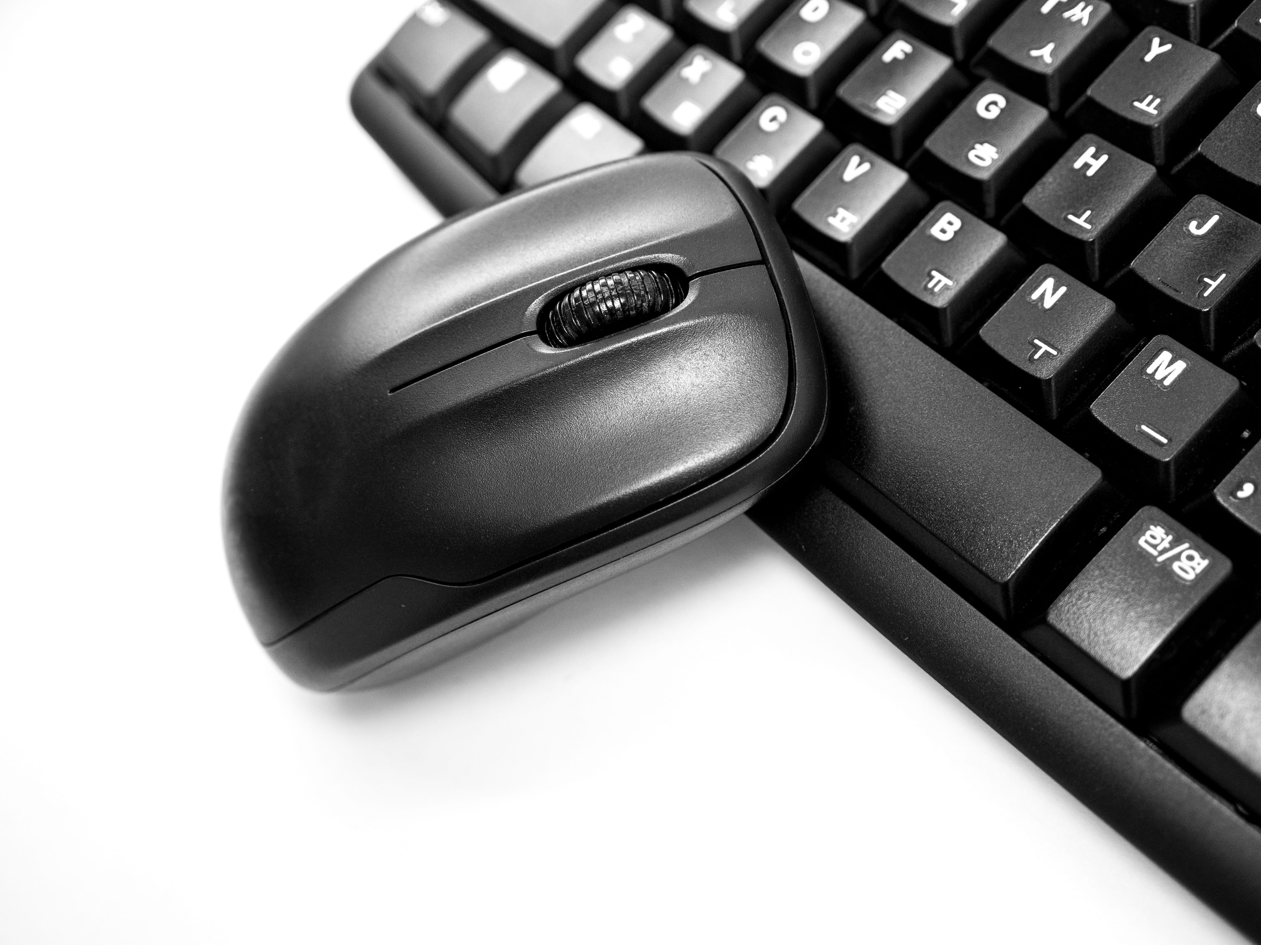 white background, technology, close-up, global communications, computer key, hands-free device, computer equipment, electrical equipment, number, internet, HD Wallpaper