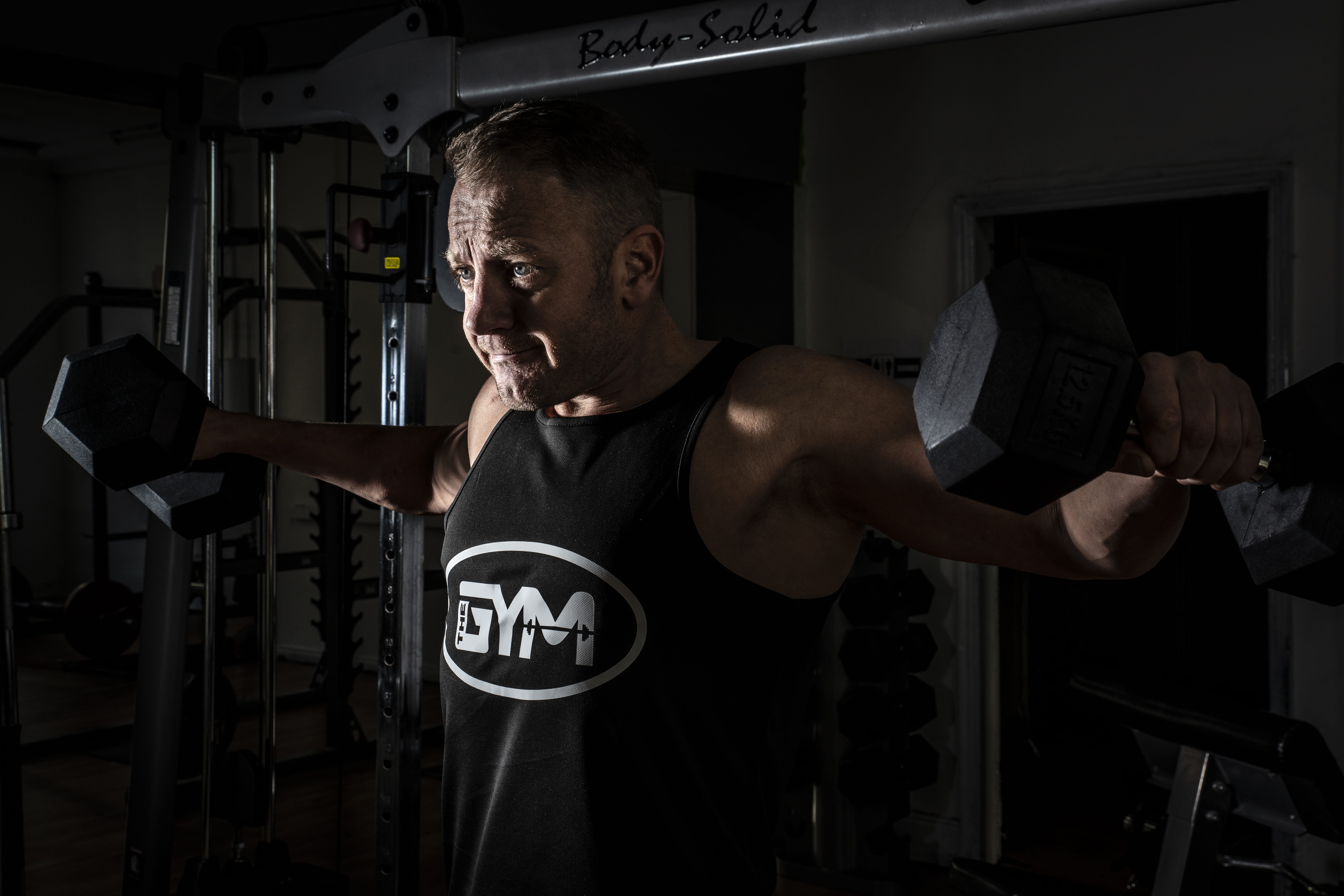 bodybuilder, effort, male, weights, real people, strong, body, lifting, men, 5K, person, lifestyles, weight training, sports training, weightlifting, guy, HD Wallpaper