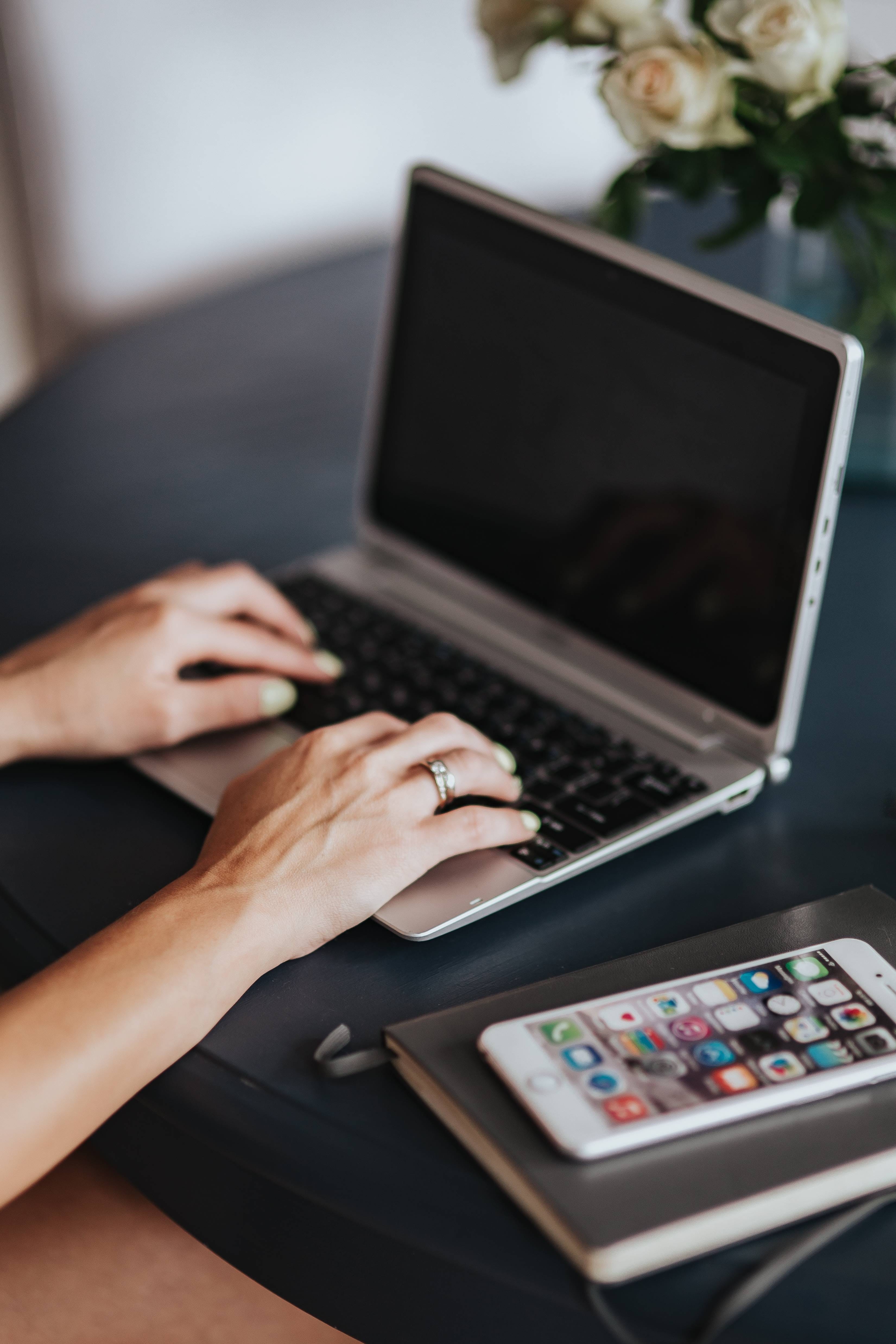 keyboard, one woman only, Woman, females, laptop, computer, typing, hand, e-Mail, 4K, human body part, using Laptop, real people, table, human Hand, wireless Technology, Phone HD Wallpaper