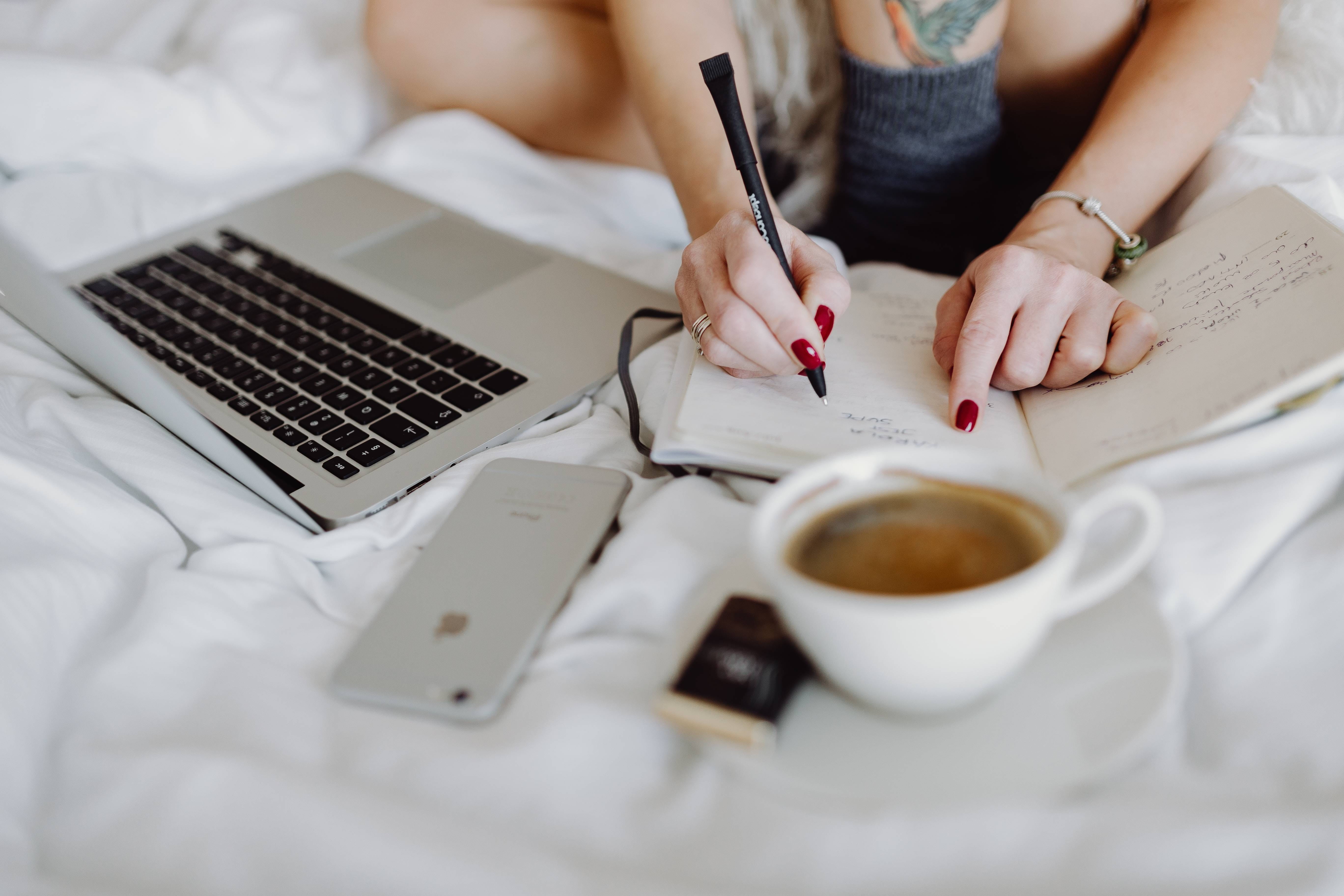 macbook, white, Apple, breakfast, coffee - Drink, notebook, young Adult, selective focus, working, bed, drink, one Person, lifestyles, adult, furniture, HD Wallpaper