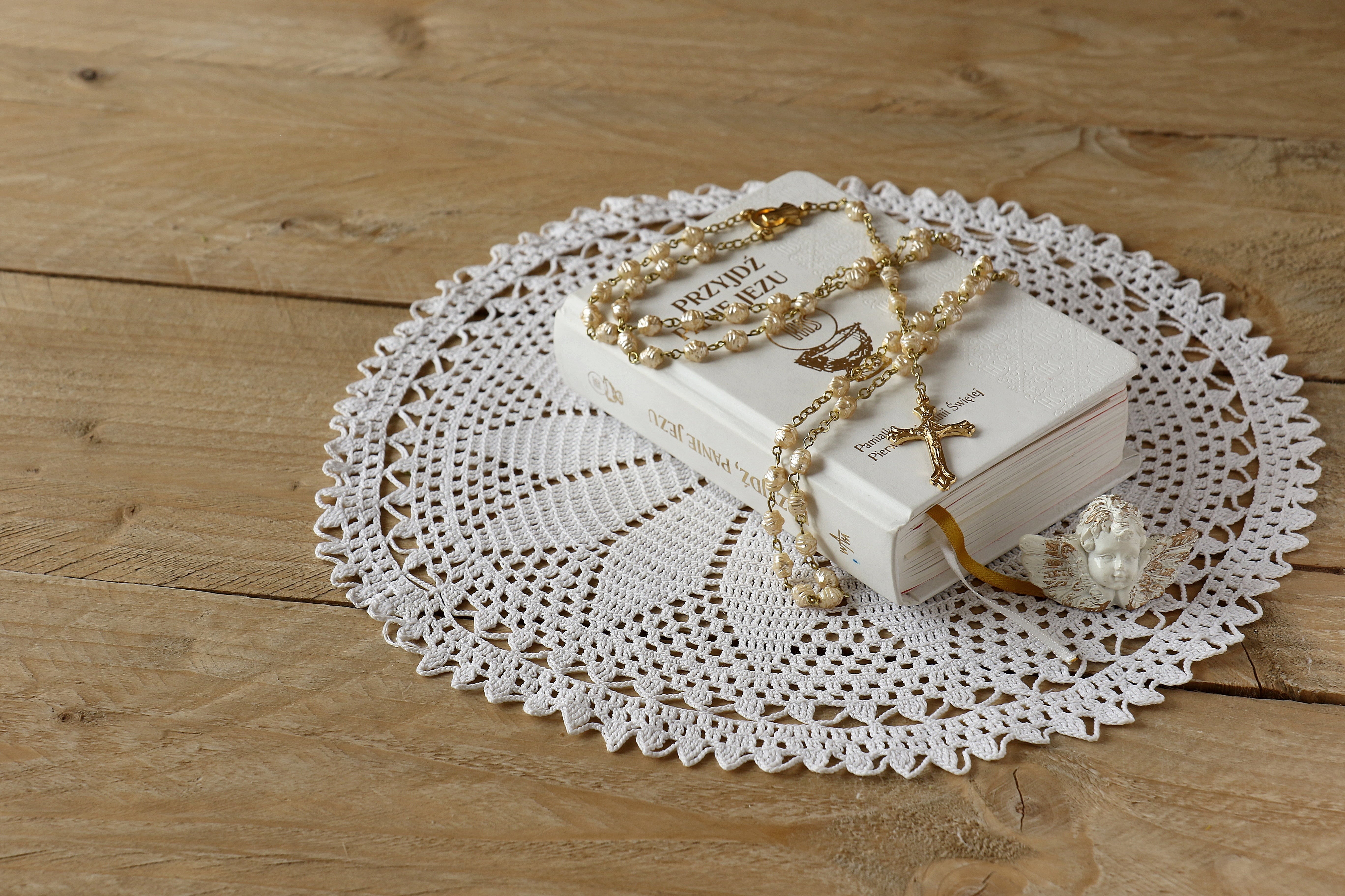 rosary, shape, gift, first holy communion, ribbon - sewing item, single object, sacrament, booklet, celebration, prayer, cross, wood - Material, the rosary, HD Wallpaper