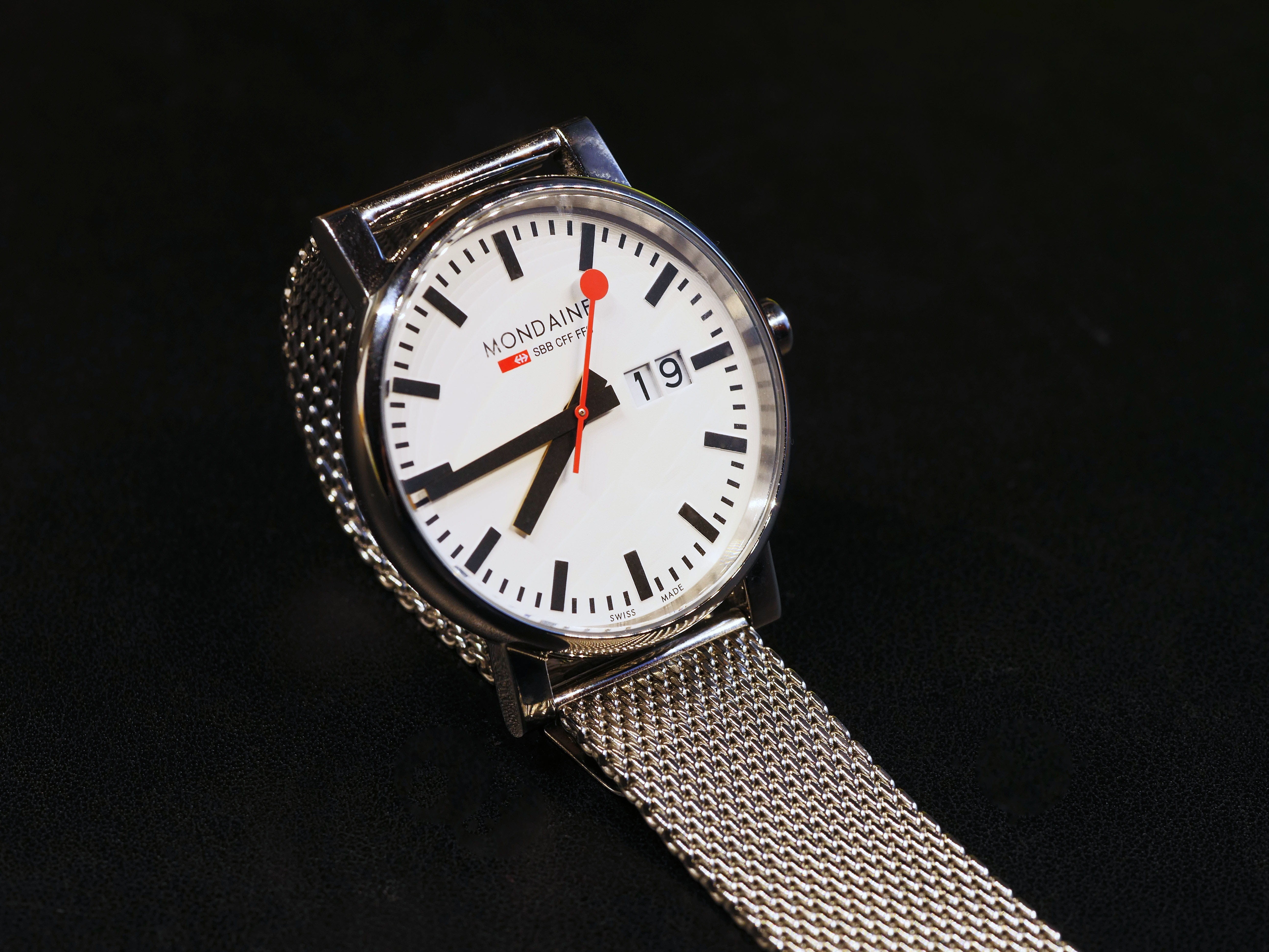 geometric shape, 5K, watch, exactly, clock hand, accuracy, indoors, night, wrist watch, black background, studio shot, ffs, clock face, railway, leather, HD Wallpaper