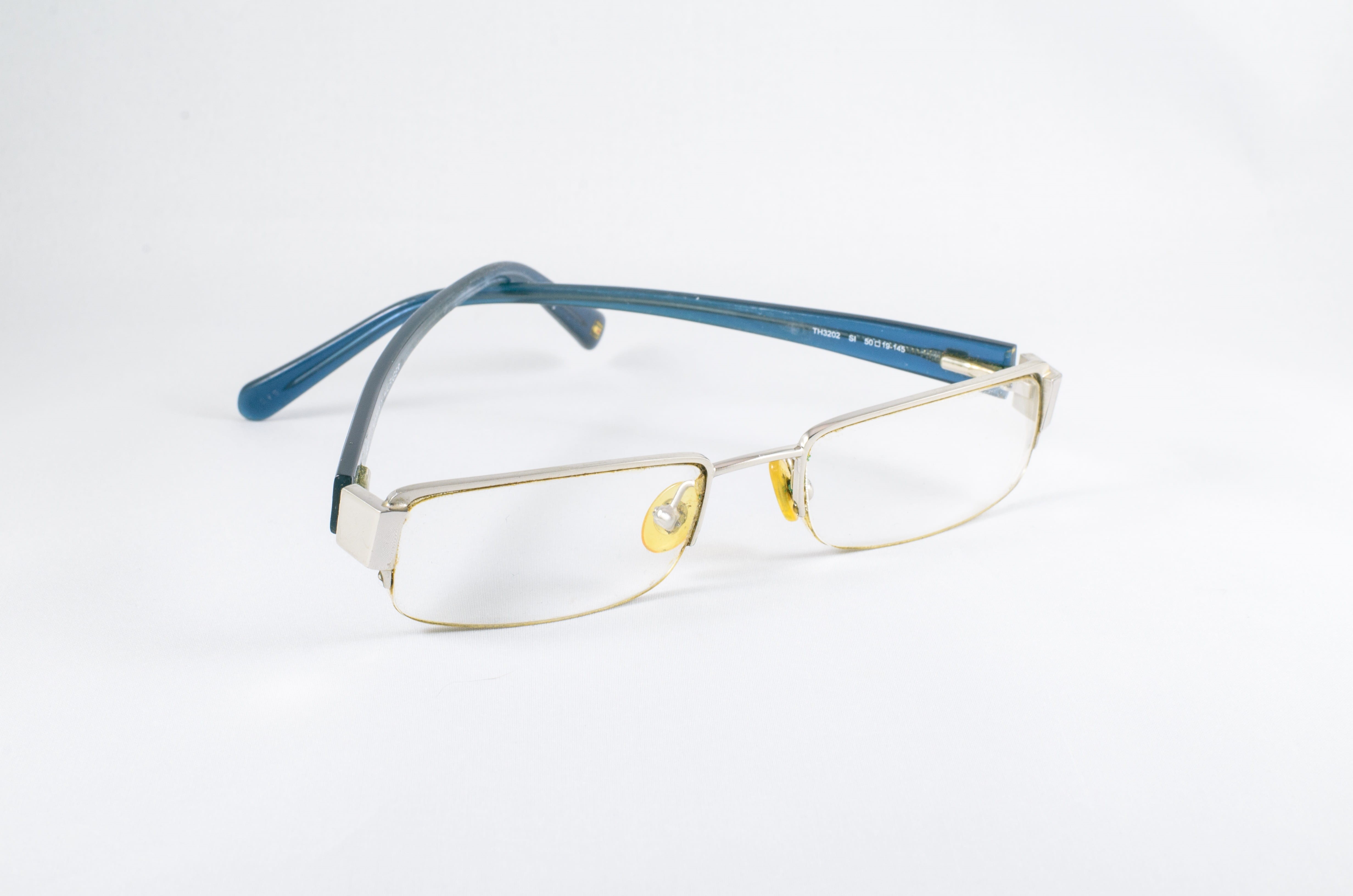 ophthalmologist, oculist, wealth, eyewear, 4K, women, service, white background, shop, healthcare and medicine, light, copy space, health, spectacles, HD Wallpaper