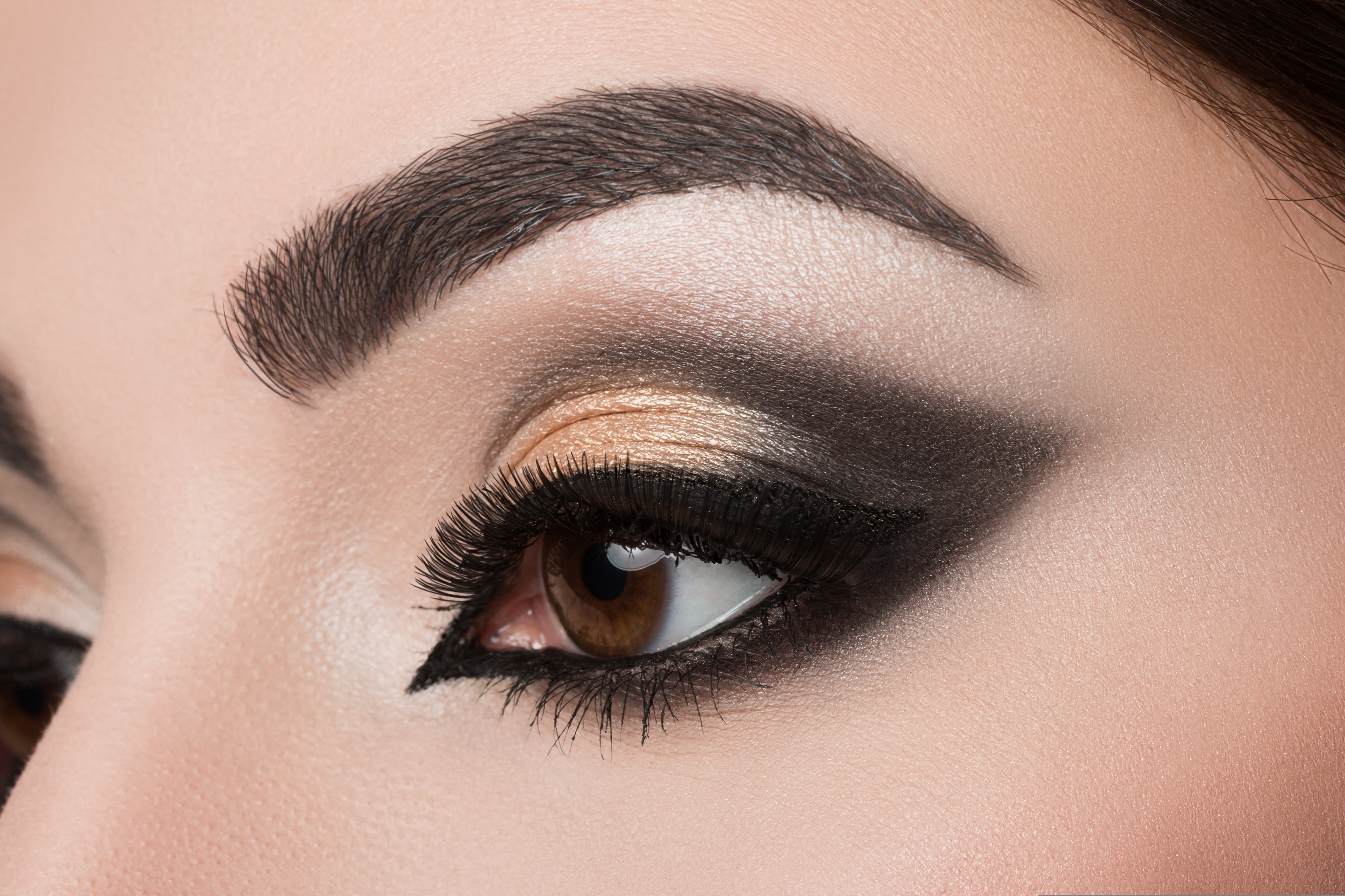 makeup, glamour, make-up, adult, human skin, women, 4K, young adult, eye, human eye, skin, eyeliner, eyeshadow, close-up, eyebrow, eyelash, colors, iris - eye, HD Wallpaper
