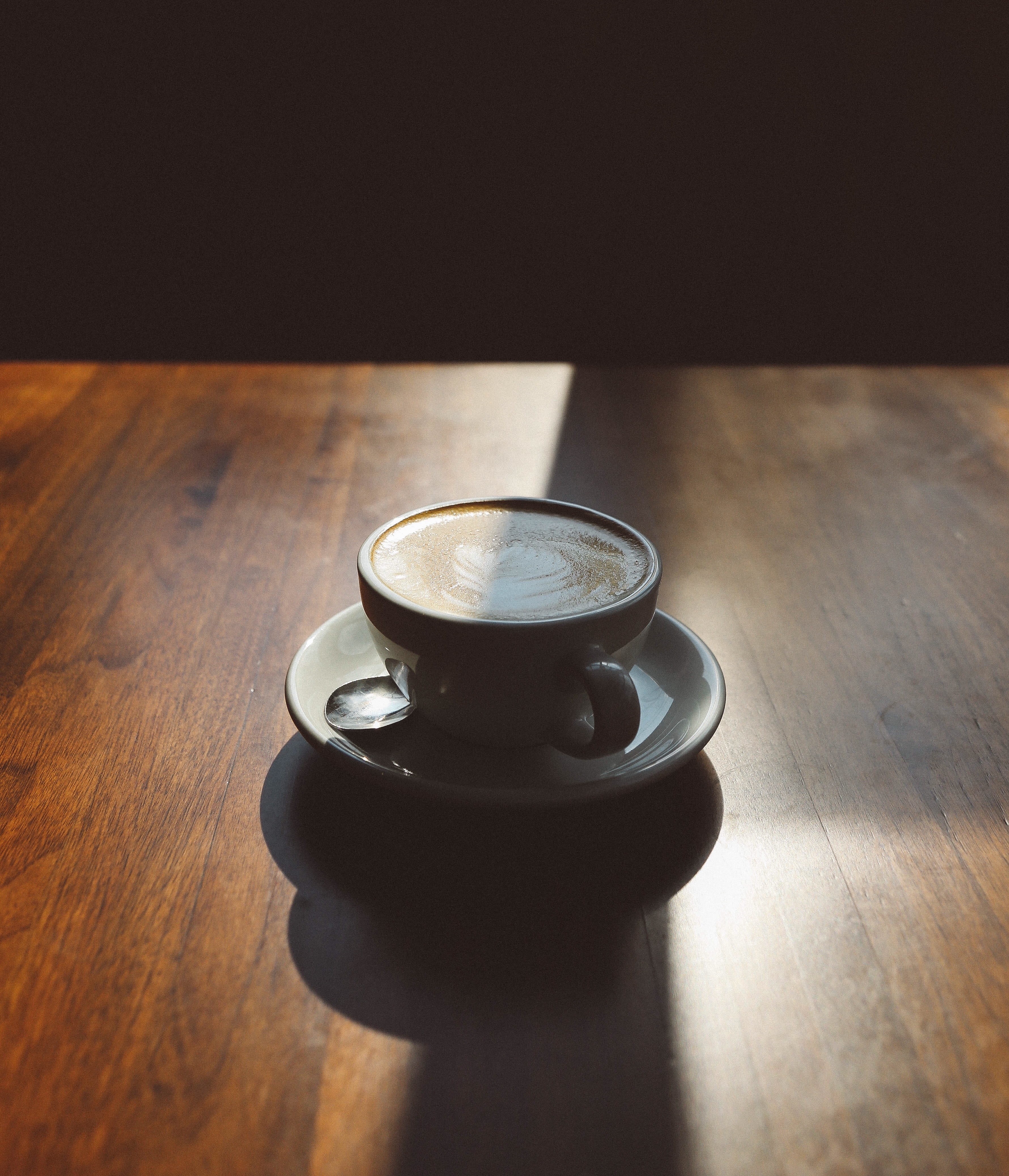 dark, hot drink, shadow, morning coffee, united states, cappuccino, socality, non-alcoholic beverage, still life, high angle view, morning, contrast, drink, Phone HD Wallpaper