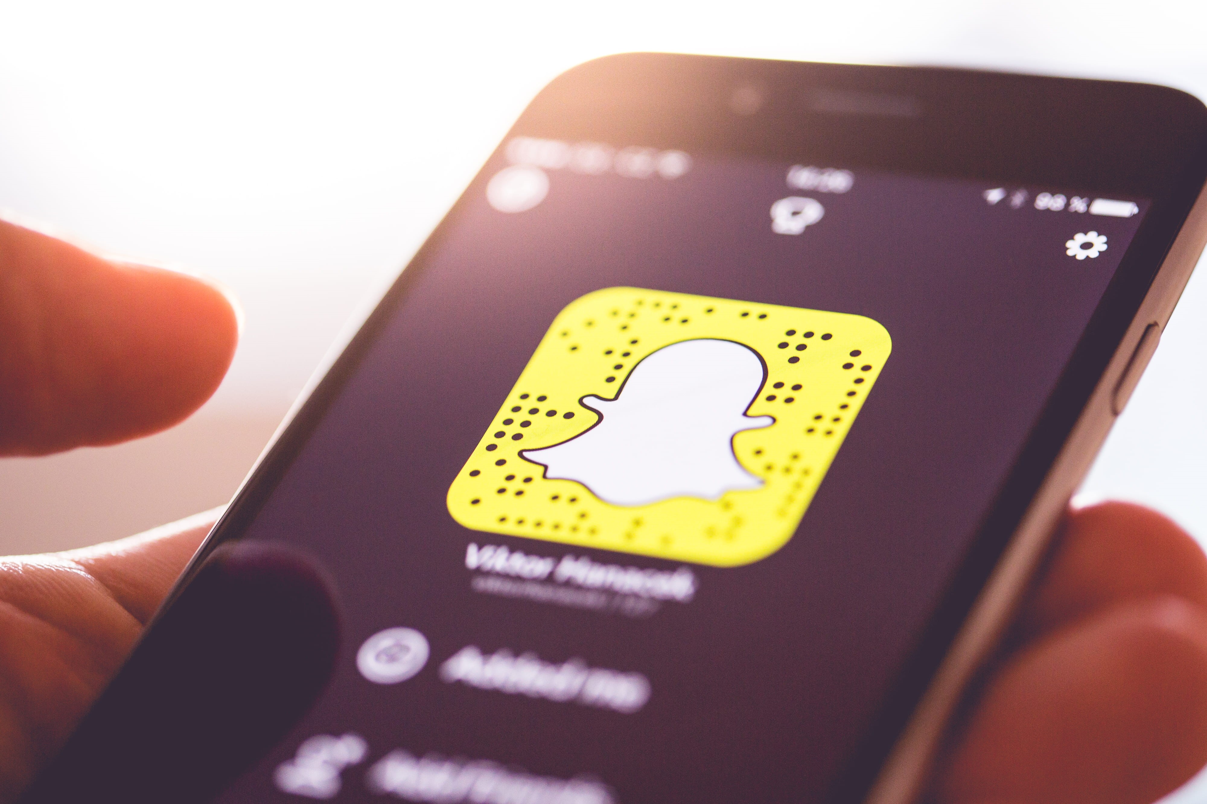 indoors, iPhone, social, snapcode, human Hand, App, Snapchat, mobile Phone, body part, 4K, Ghost, ux, login, smart Phone, Logo, snapcodes, marketing, social networks, HD Wallpaper