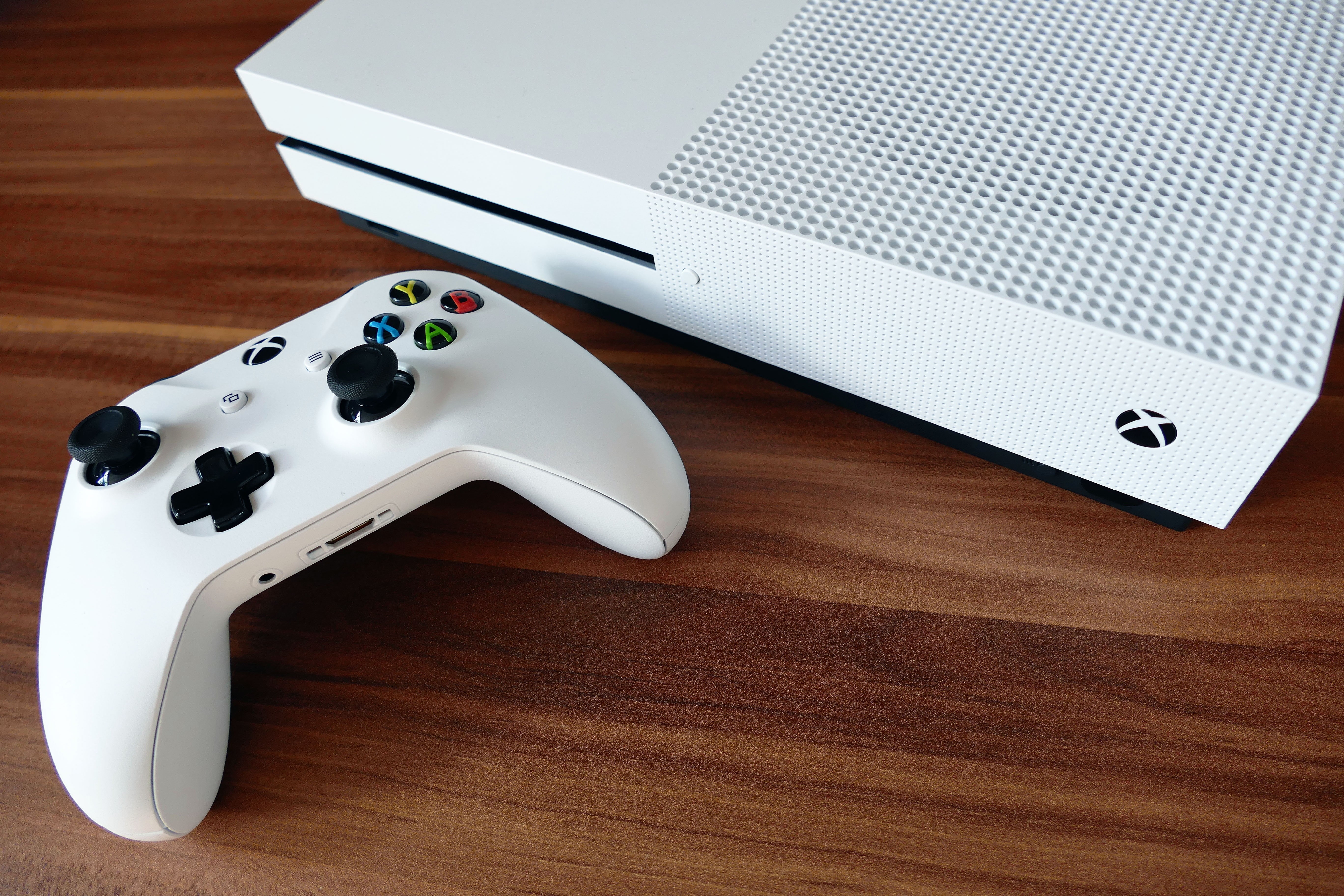 close-up, single Object, still life, wood - material, game console, 5K, wireless technology, table, leisure Games, console, computer equipment, white, HD Wallpaper
