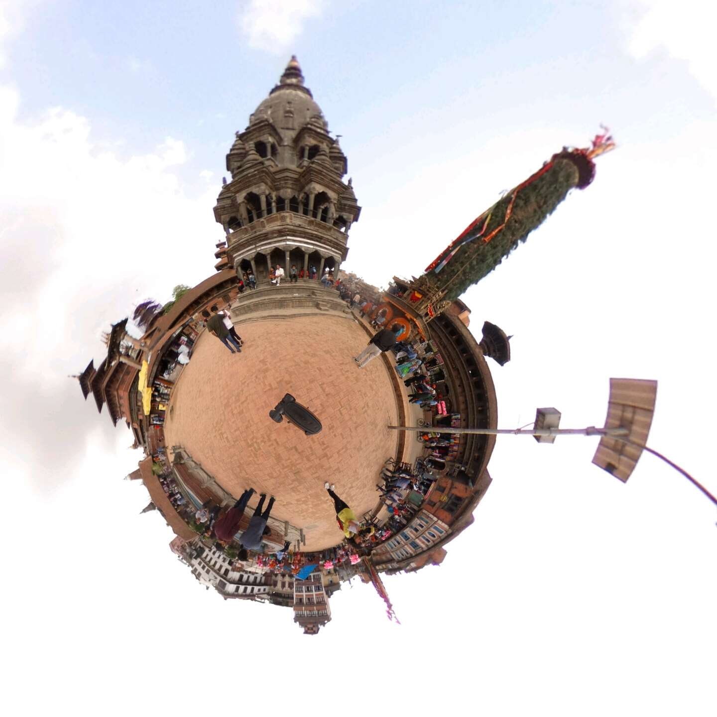 sky, spire, distorted image, low angle view, building exterior, circle, patan, durbar square, 360 photo, krishna mandir, white background, day, architecture, Phone HD Wallpaper