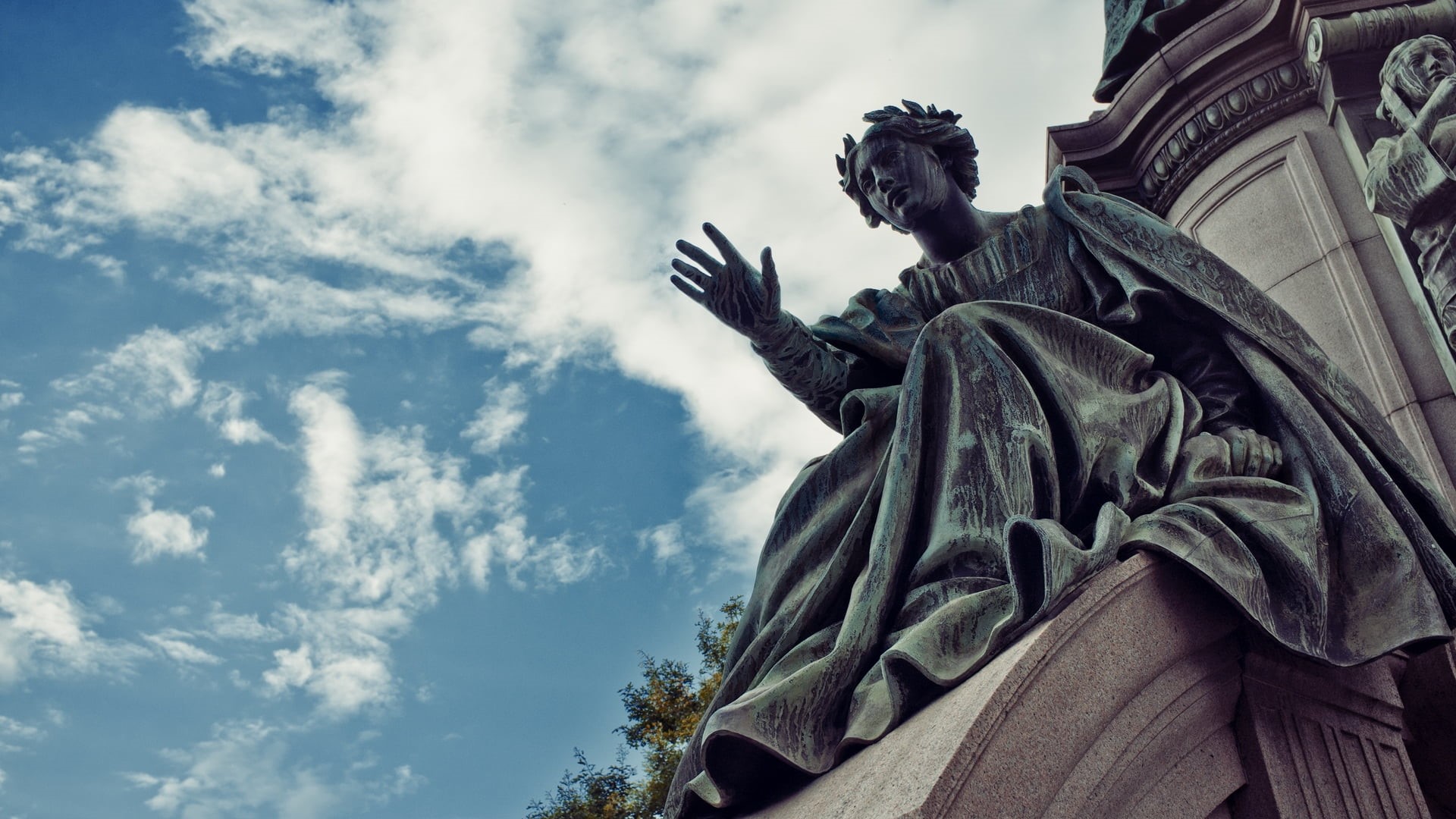 day, sculpture, history, cloud - sky, statue, nature, human representation, male likeness, Edinburgh, 1080P, low angle view, outdoors, architecture, sky, HD Wallpaper