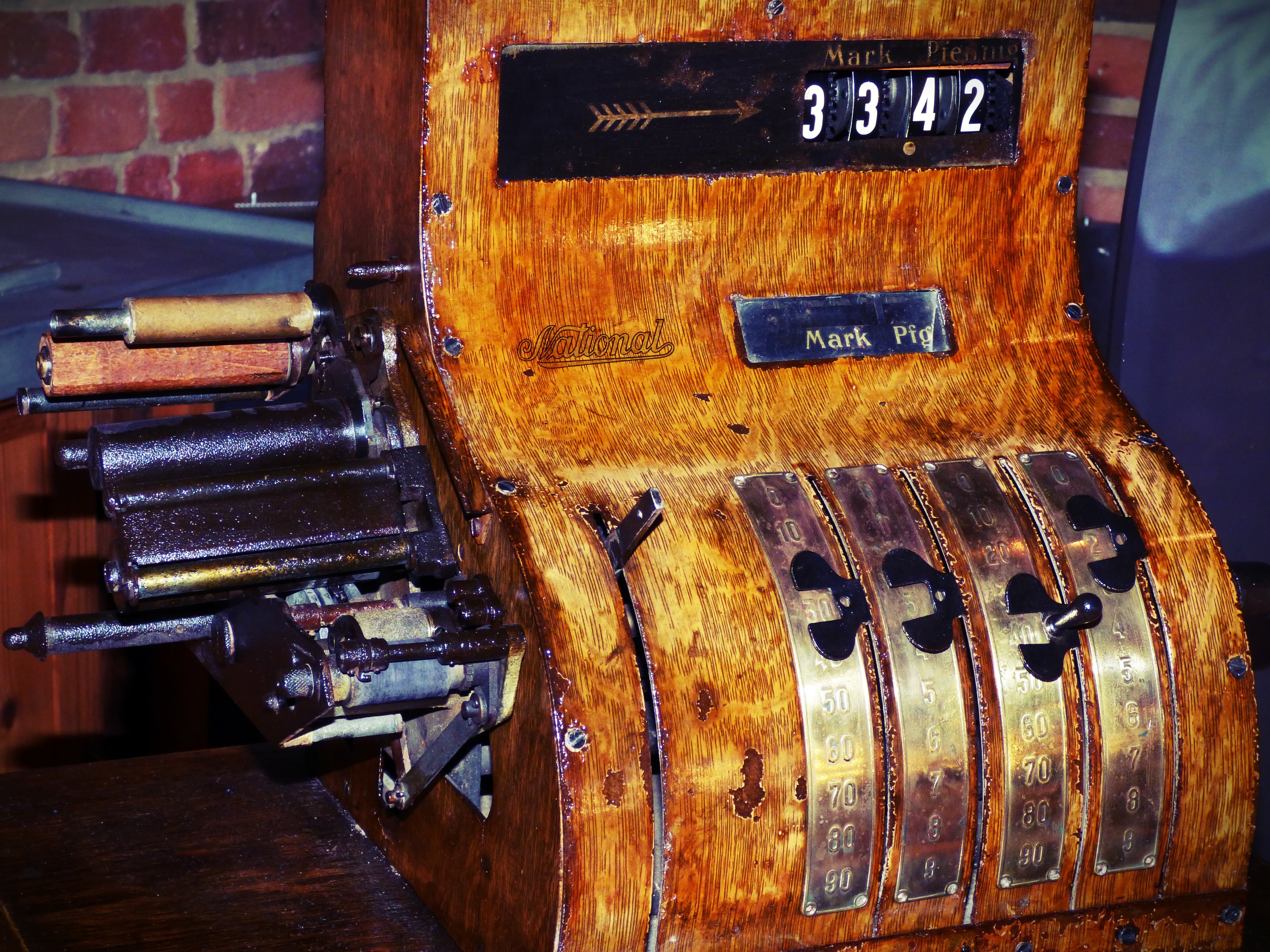 currency, weathered, no people, safe, golden, obsolete, machinery, money, vintage, finance, communication, abandoned, pay, close-up, register, indoors, HD Wallpaper