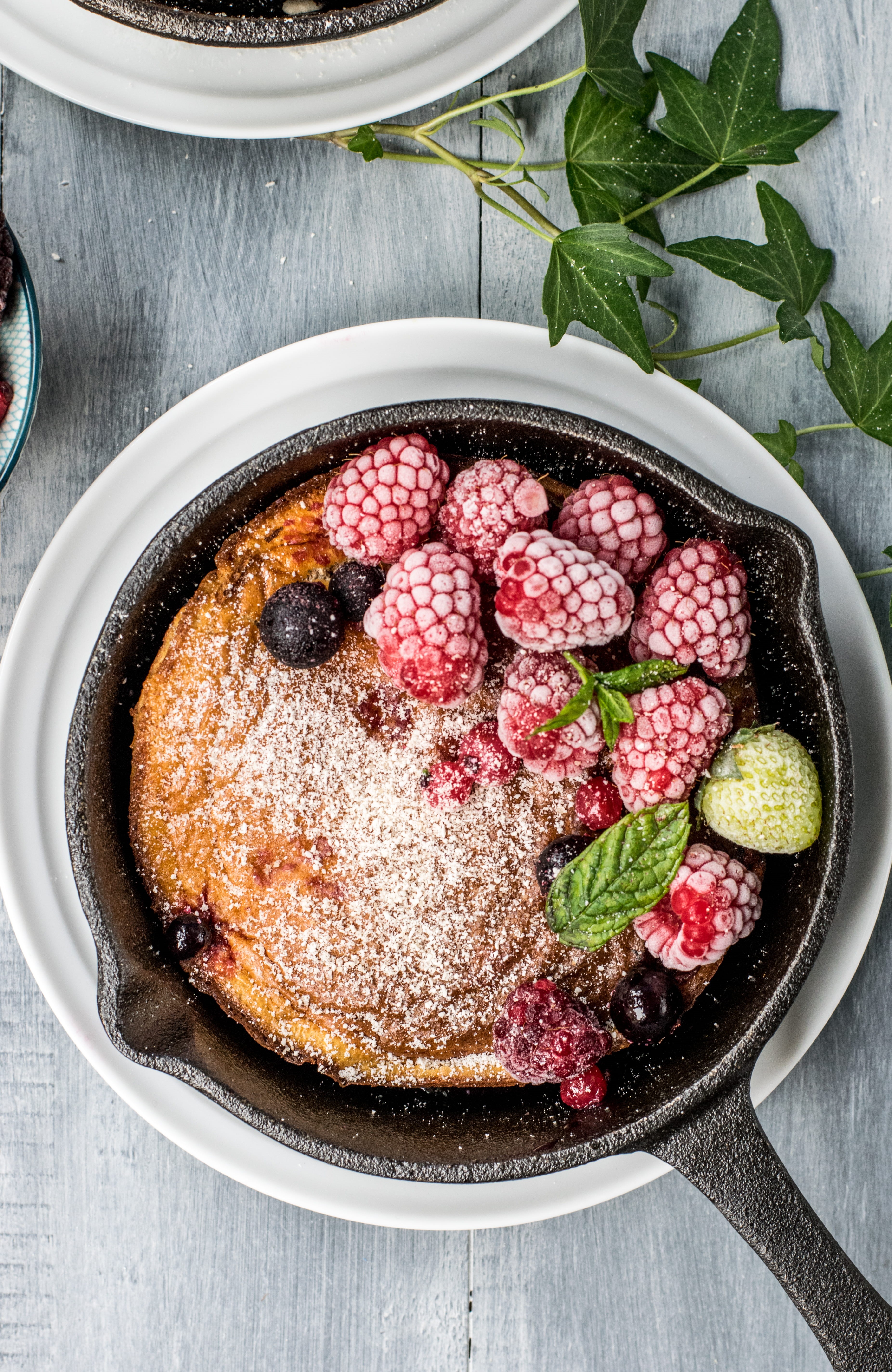 homemade food, fruits, directly above, food styling, meal, indulgence, fruit, no people, berry fruit, steel, baked, table, pan, indoors, berry, herb, cake, Phone HD Wallpaper