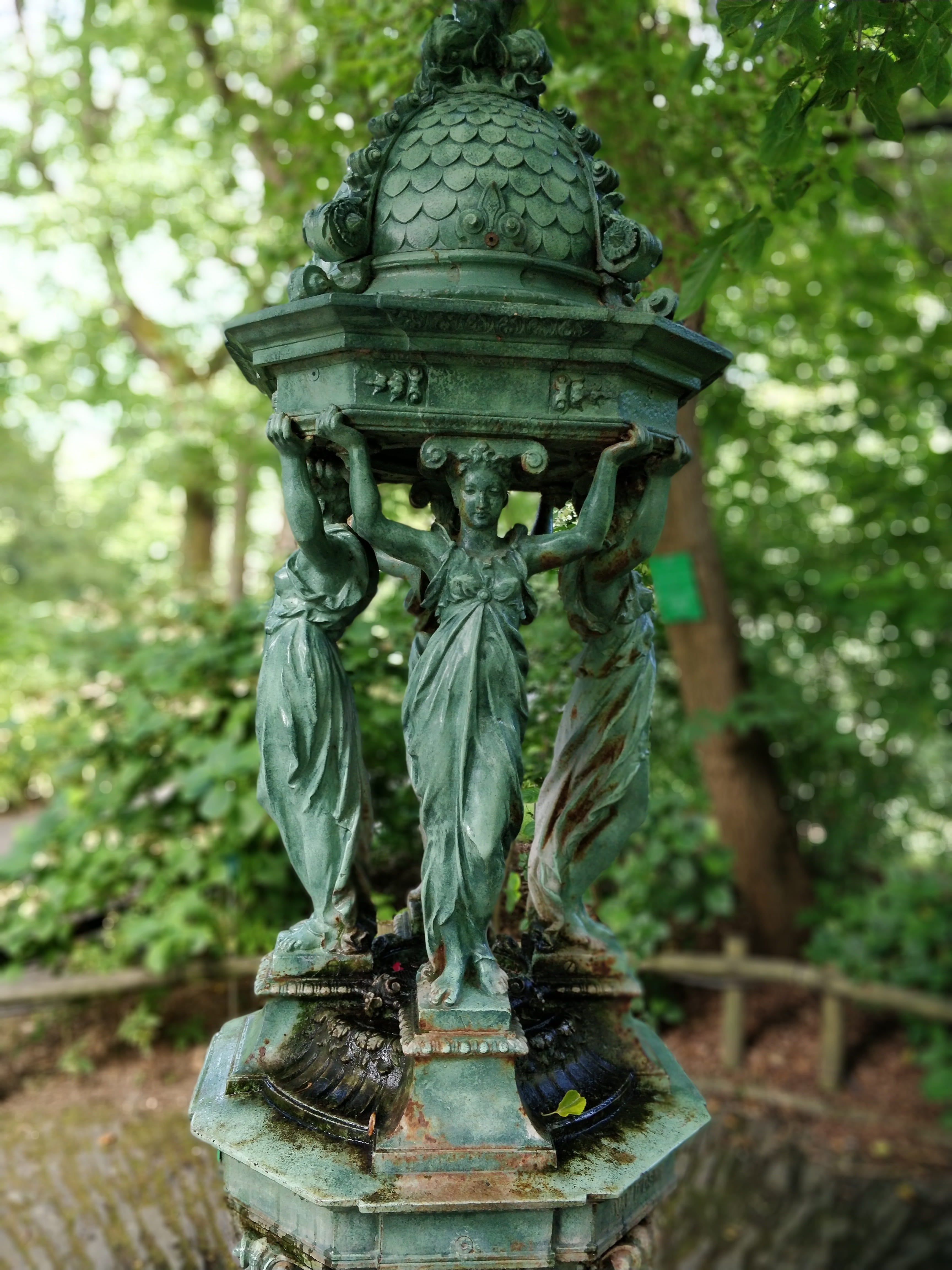 water, caryatide, old, nature, sculpture, plant, outdoors, belief, caryatid, fountain, cast iron, metal, tunic, woman, green color, close-up, bodice, no people, Phone HD Wallpaper