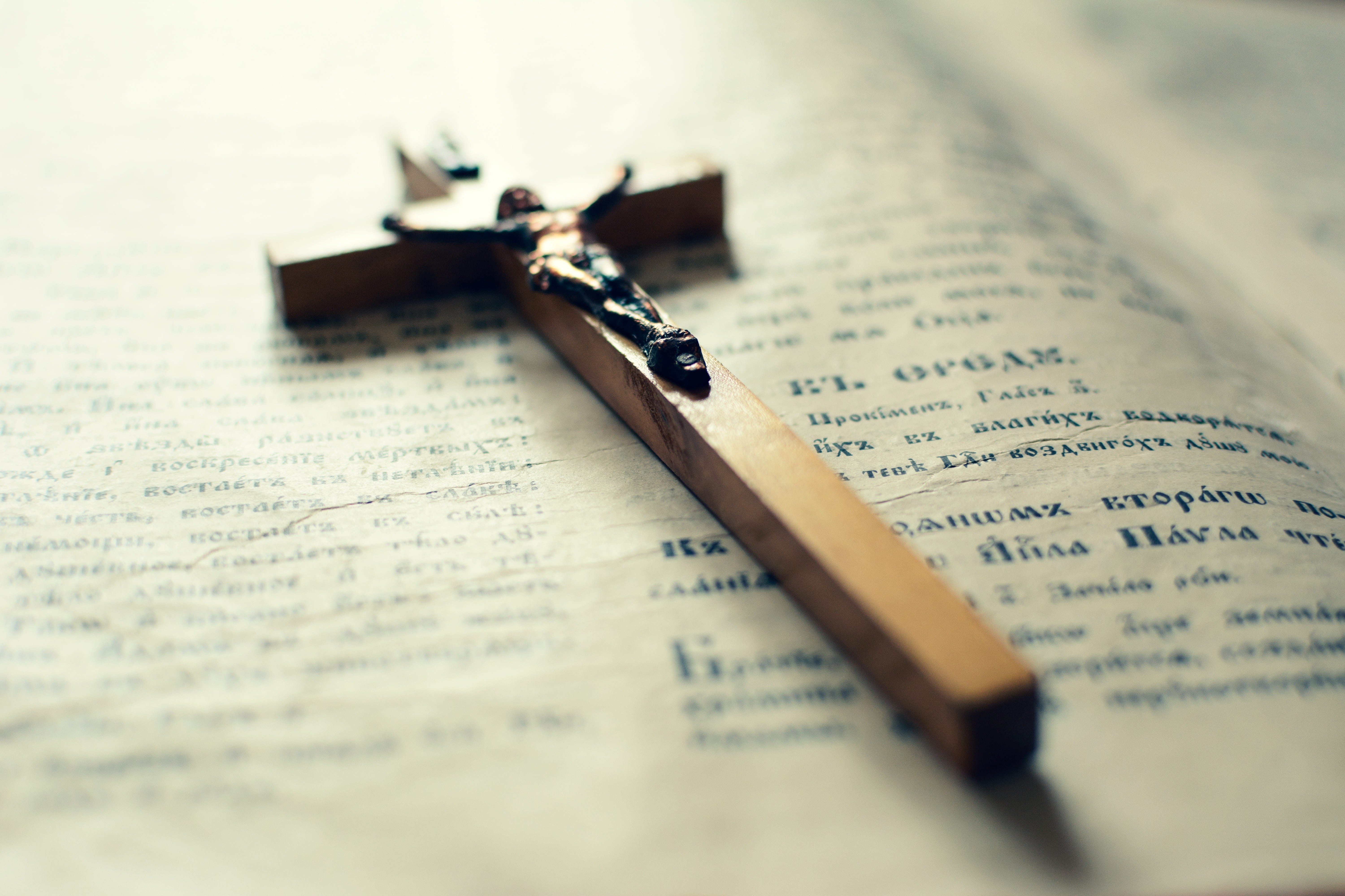 bible, catholics, the candle, faith, illustration, the resurrection, catholic, selective focus, order, baptism, pen, cross, fountain pen, indoors, page, HD Wallpaper