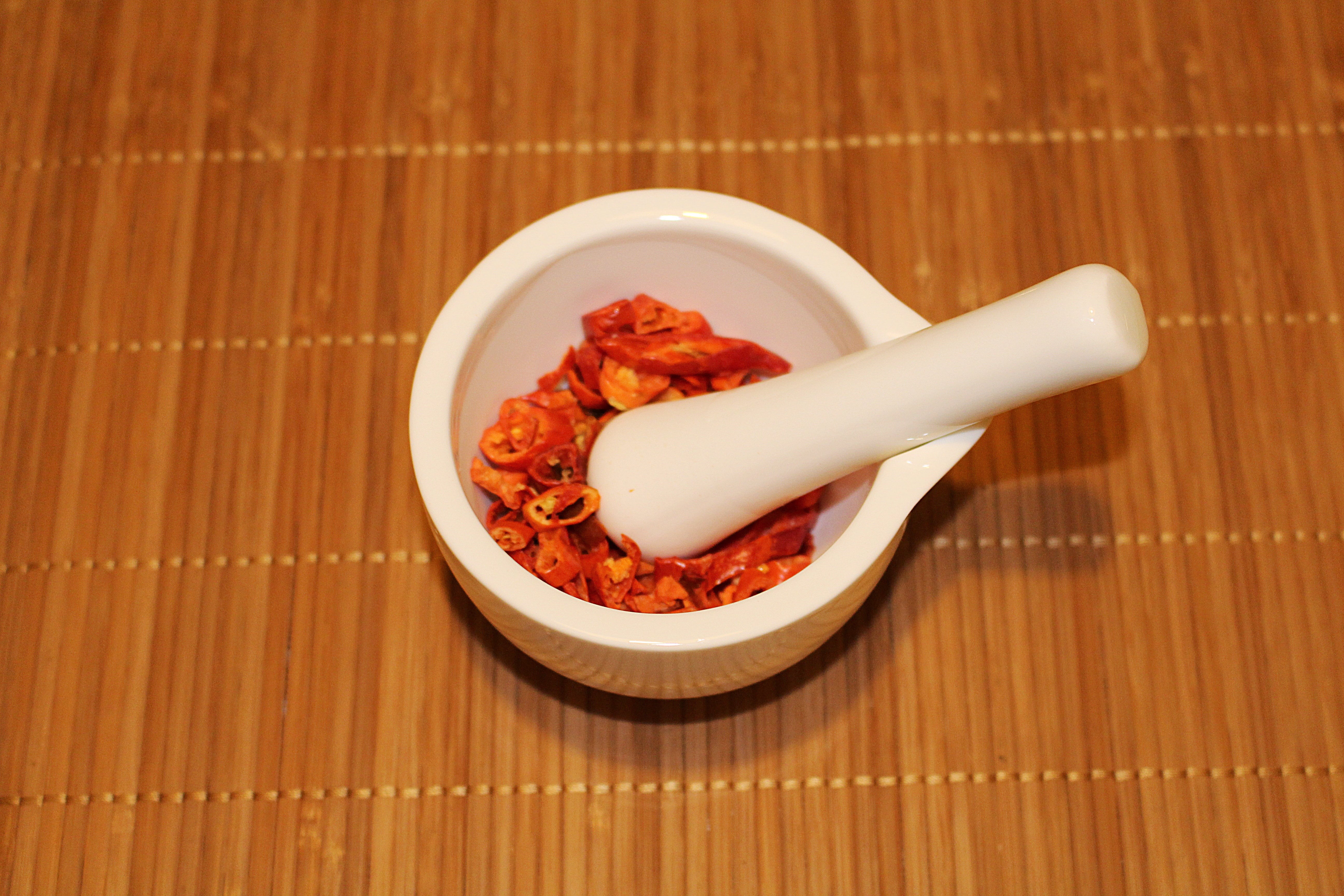 red chili pepper, mortar, indoors, chinese food, plunger, spice masher, food and drink, 5K, paprika, medicine, chopped, herb, spice, dried food, still life, HD Wallpaper