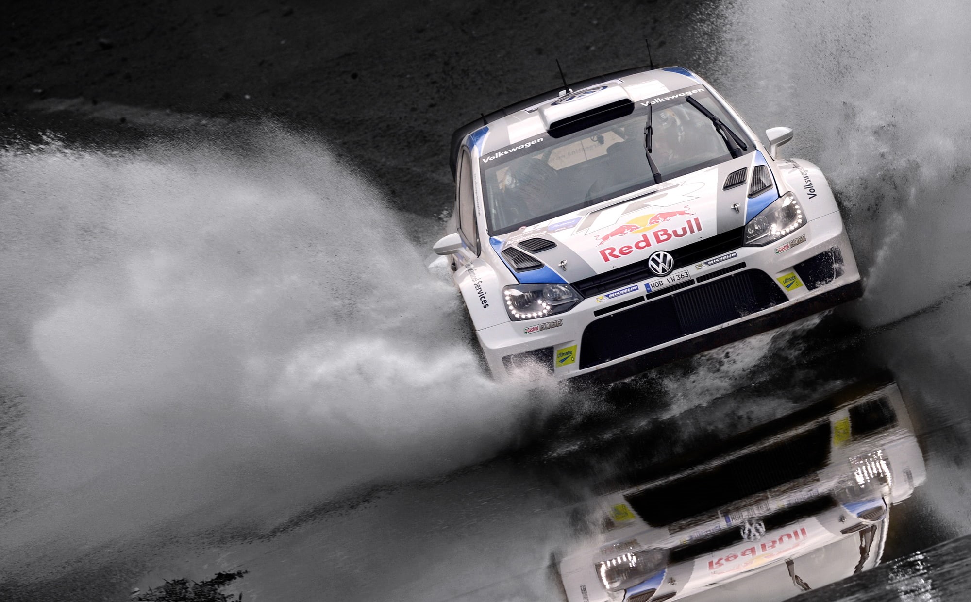 Squirt, sports Race, emergency services occupation, White, engine, Auto, action, wheel, drive, smoke - physical structure, accidents and disasters, motor Racing Track, HD Wallpaper