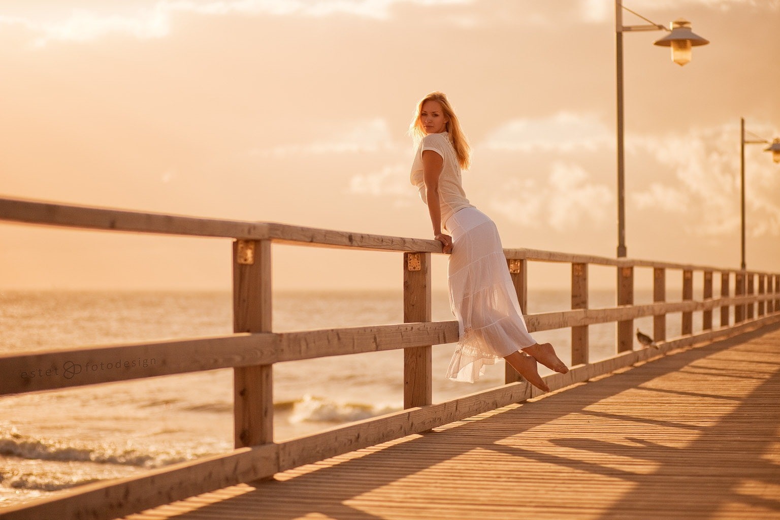 railing, women, connection, sky, adult, young adult, model, 500px, sea, beauty, sunset, Trid Estet, barefoot, fashion, 720P, full length, lifestyles, one person, HD Wallpaper